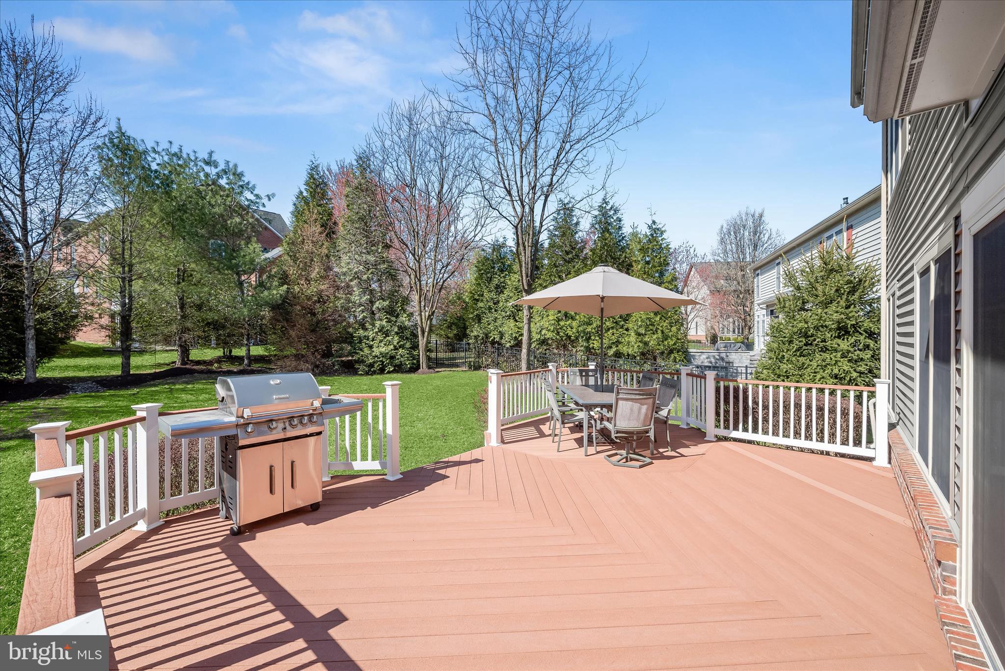 STONE LAKE - Residential