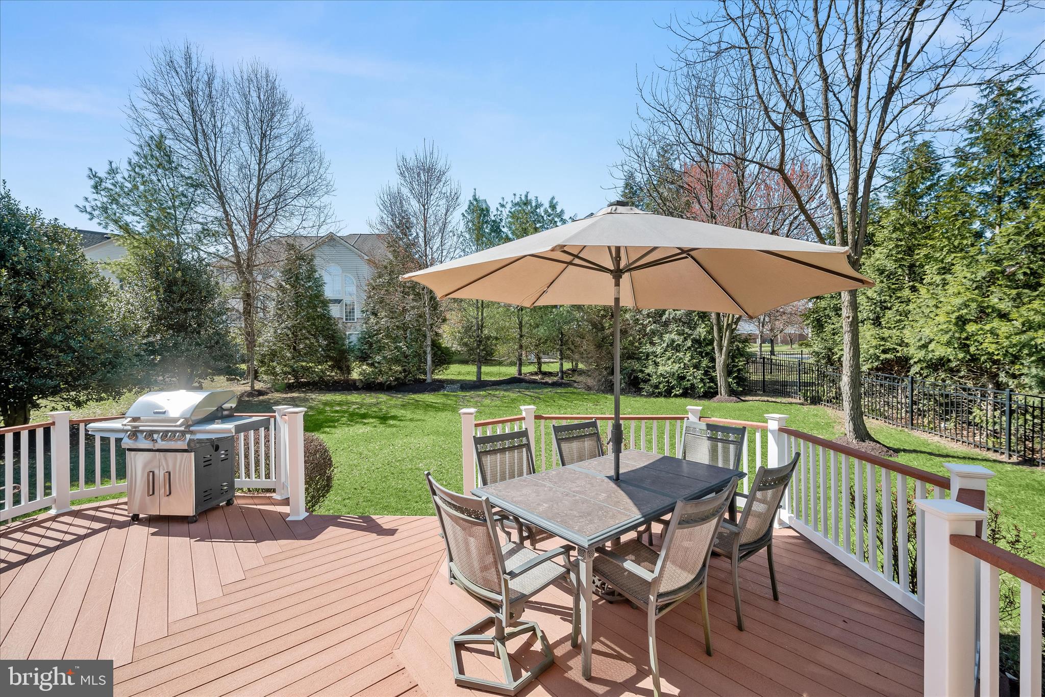 STONE LAKE - Residential