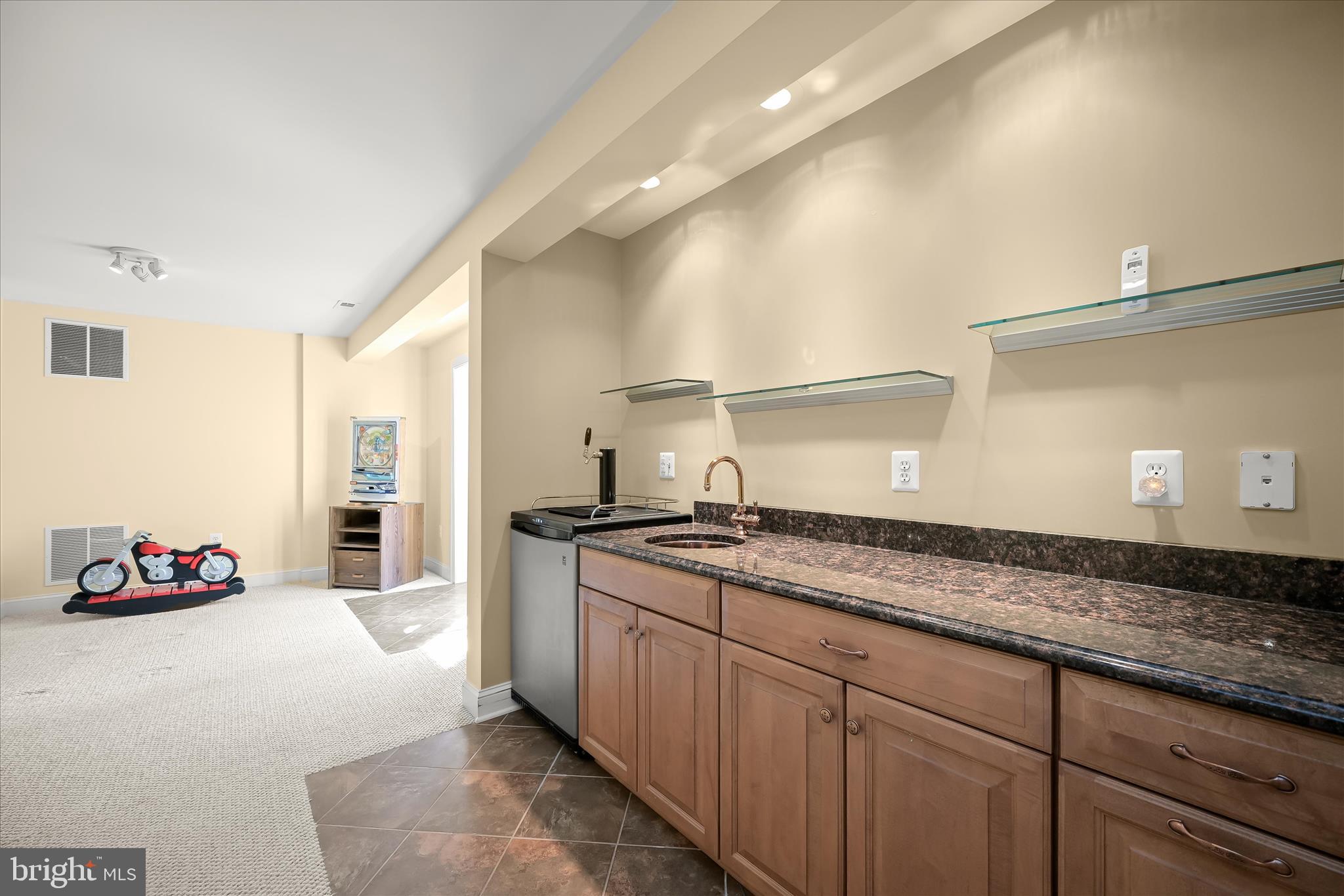 STONE LAKE - Residential