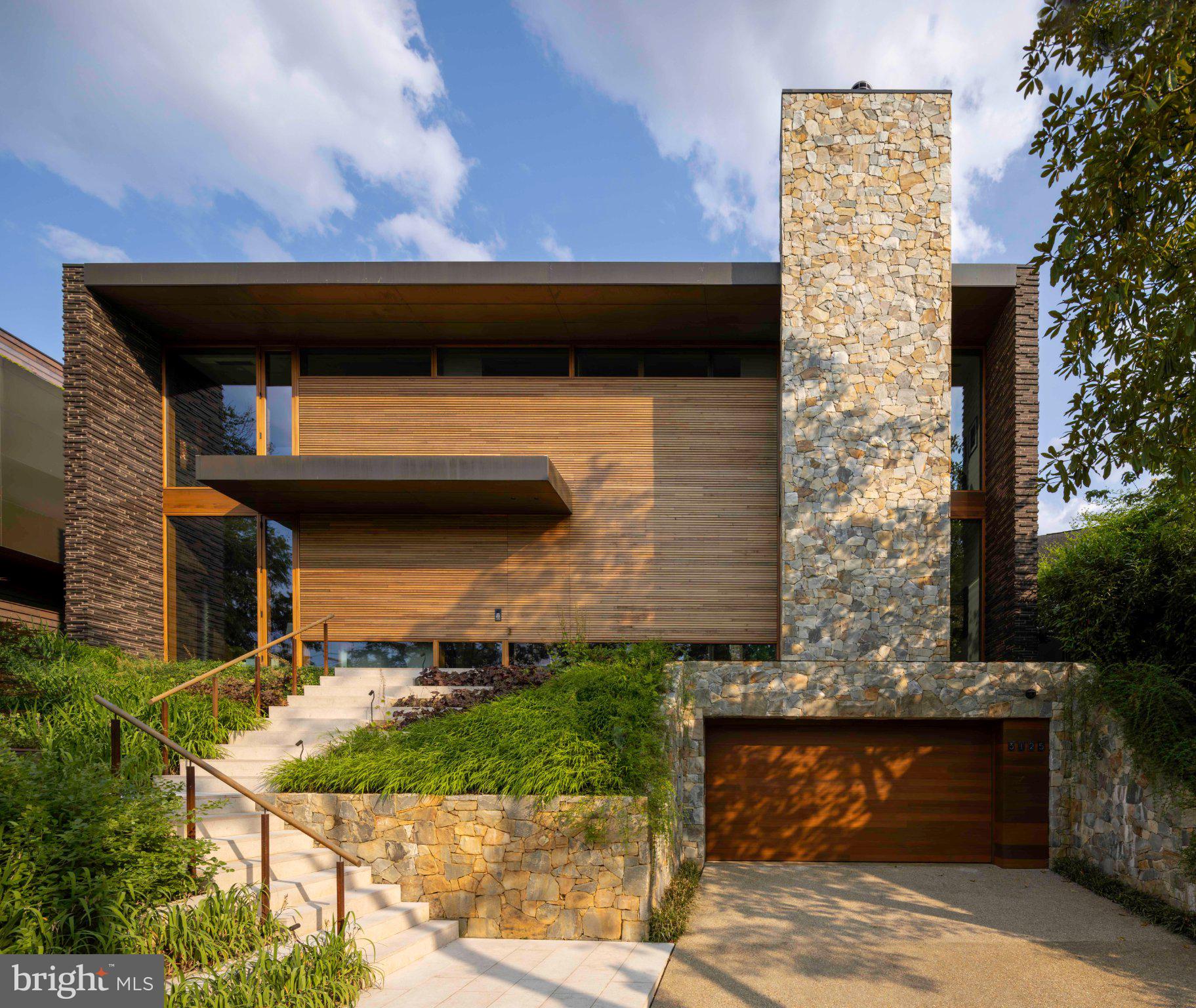 3125 CHAIN BRIDGE ROAD NW