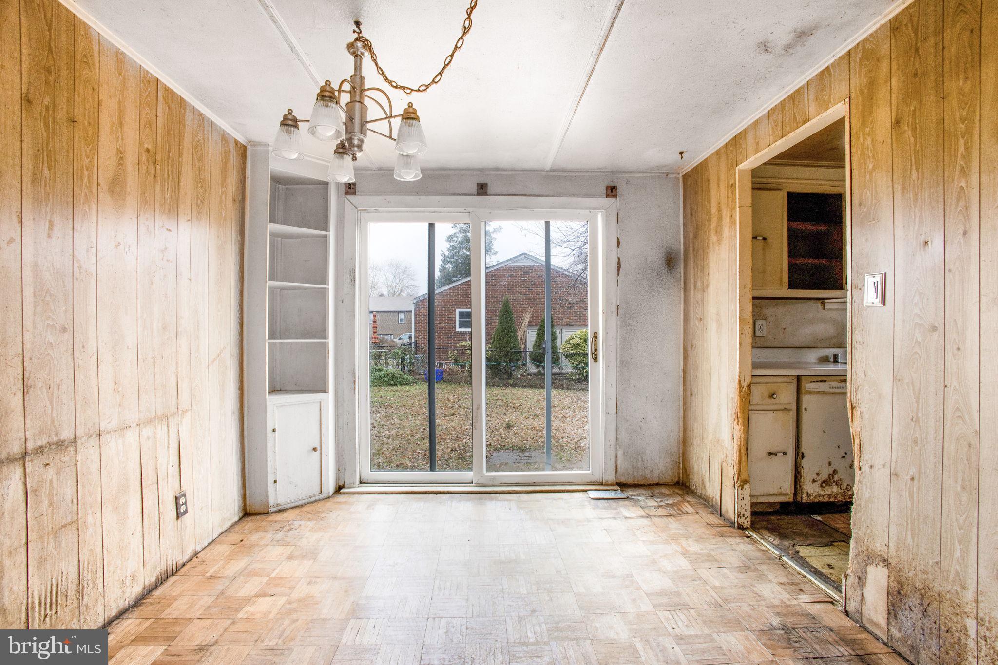 DU MAR ESTATES - Residential