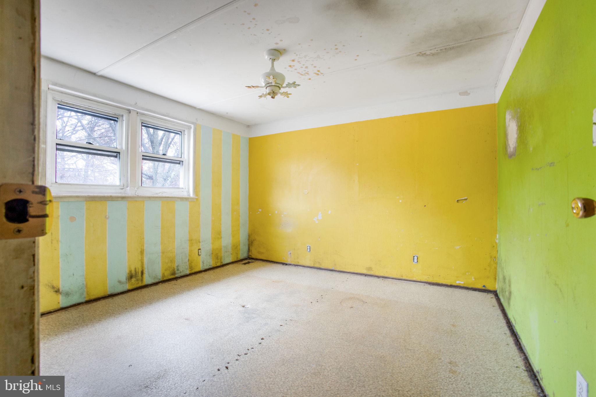 DU MAR ESTATES - Residential