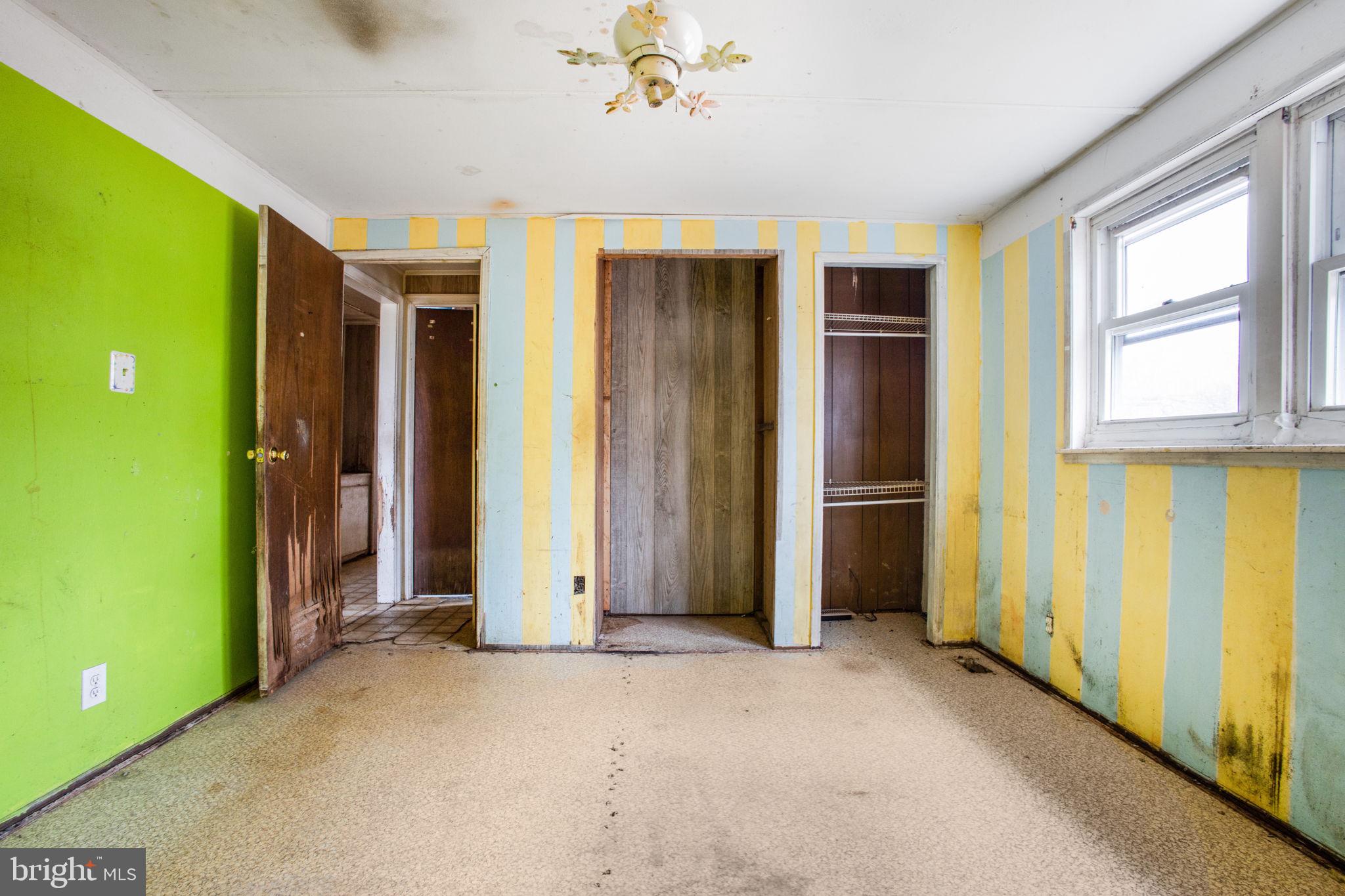 DU MAR ESTATES - Residential