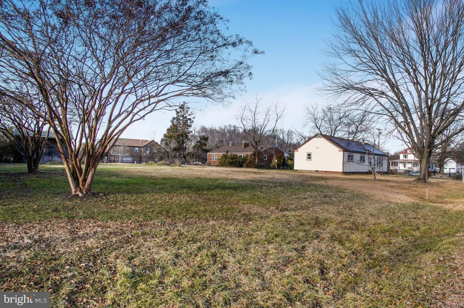 DU MAR ESTATES - Residential