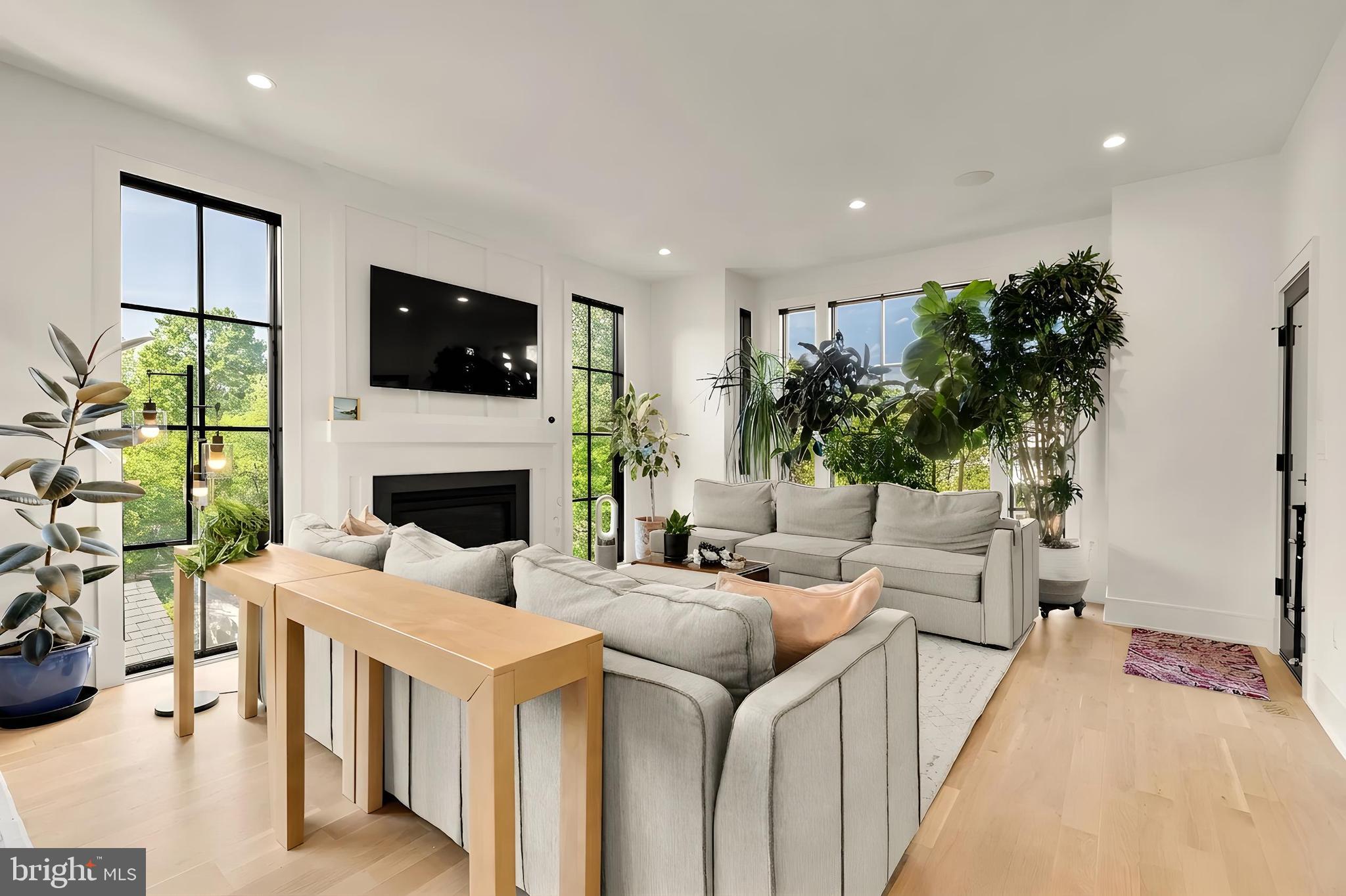 LYON PARK - Residential