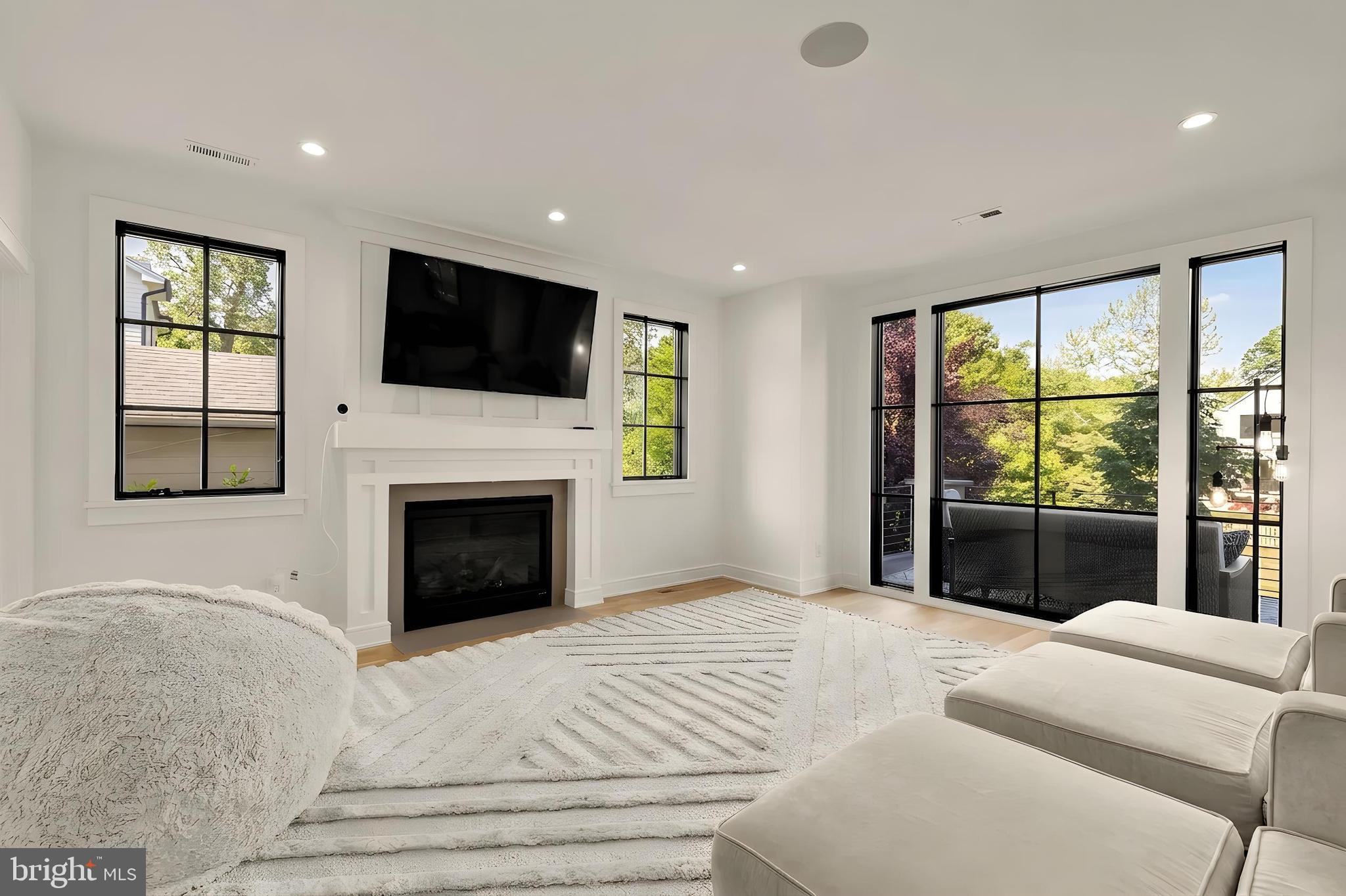 LYON PARK - Residential