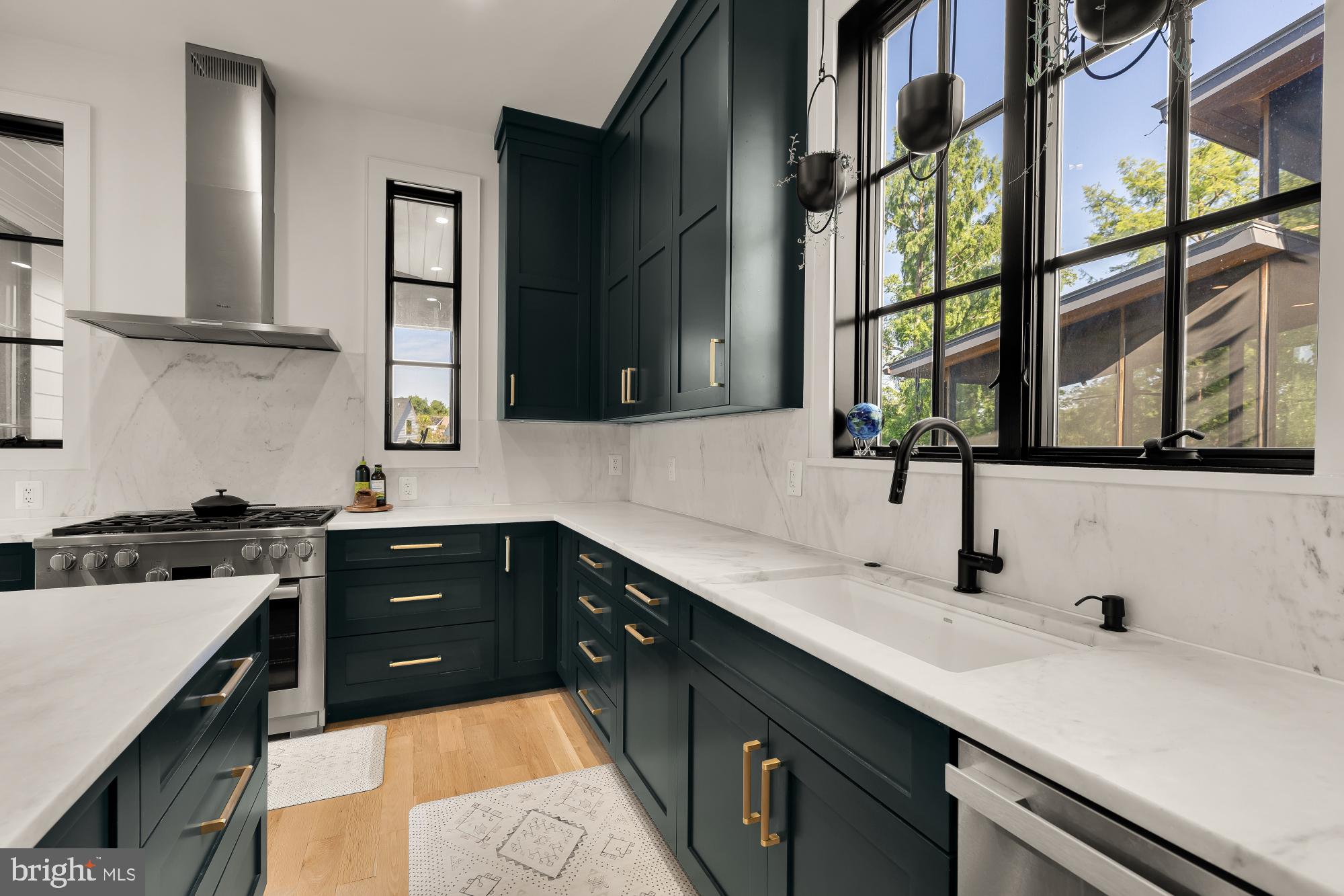 LYON PARK - Residential