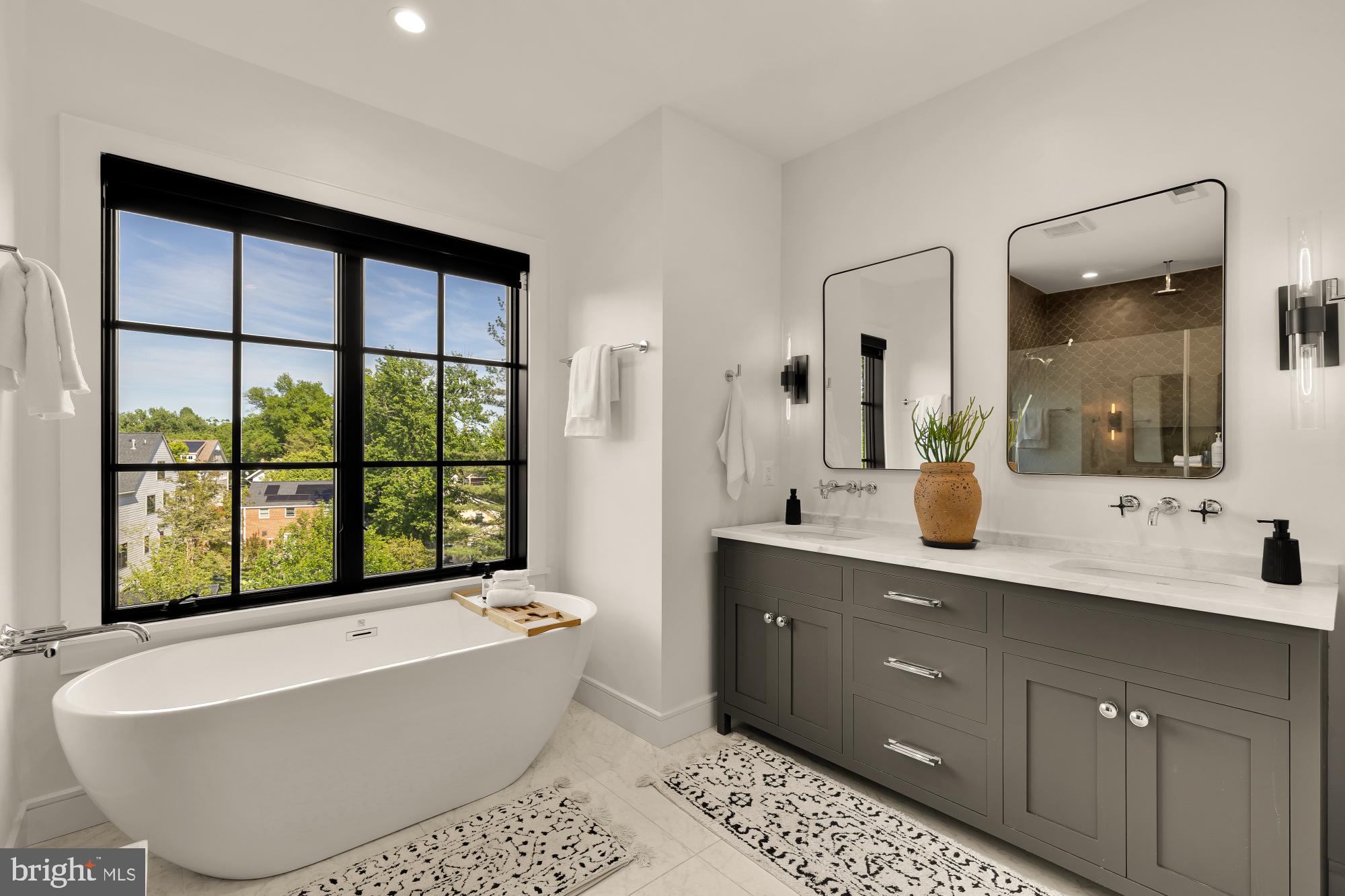 LYON PARK - Residential