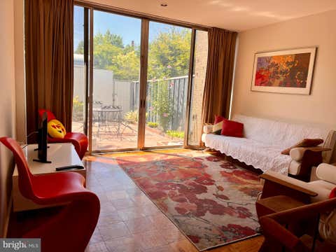 Apartment For Sale - 1340 4th Street #T-1340<br/> WASHINGTON, DC 20024