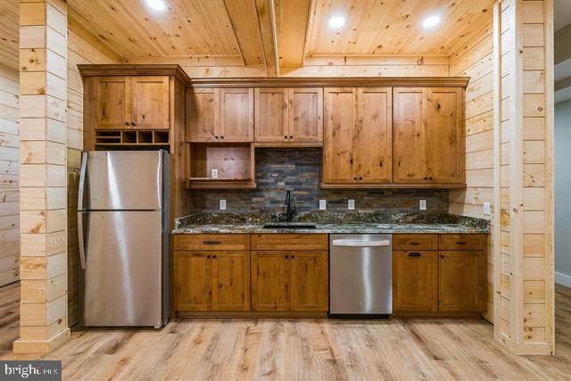 MASSANUTTEN - Residential