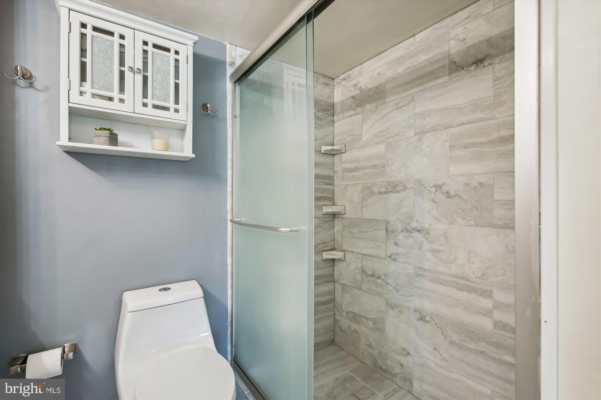 HALLMARK - Residential