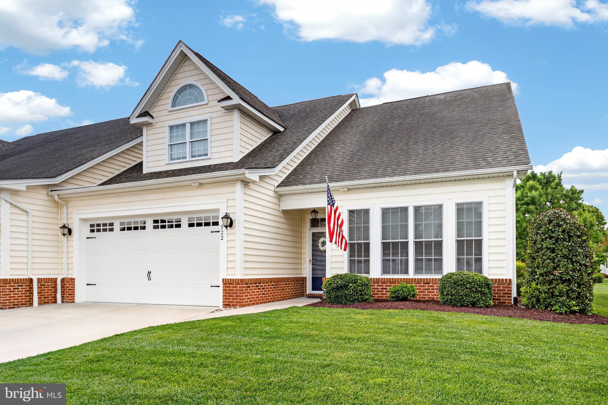 922 TURNSTONE CIRCLE