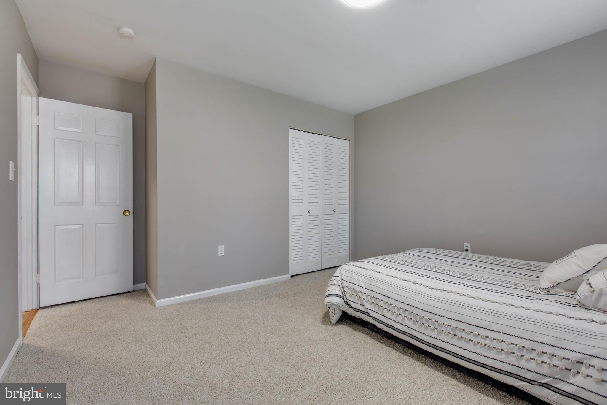 NORBECK ESTATES - Residential