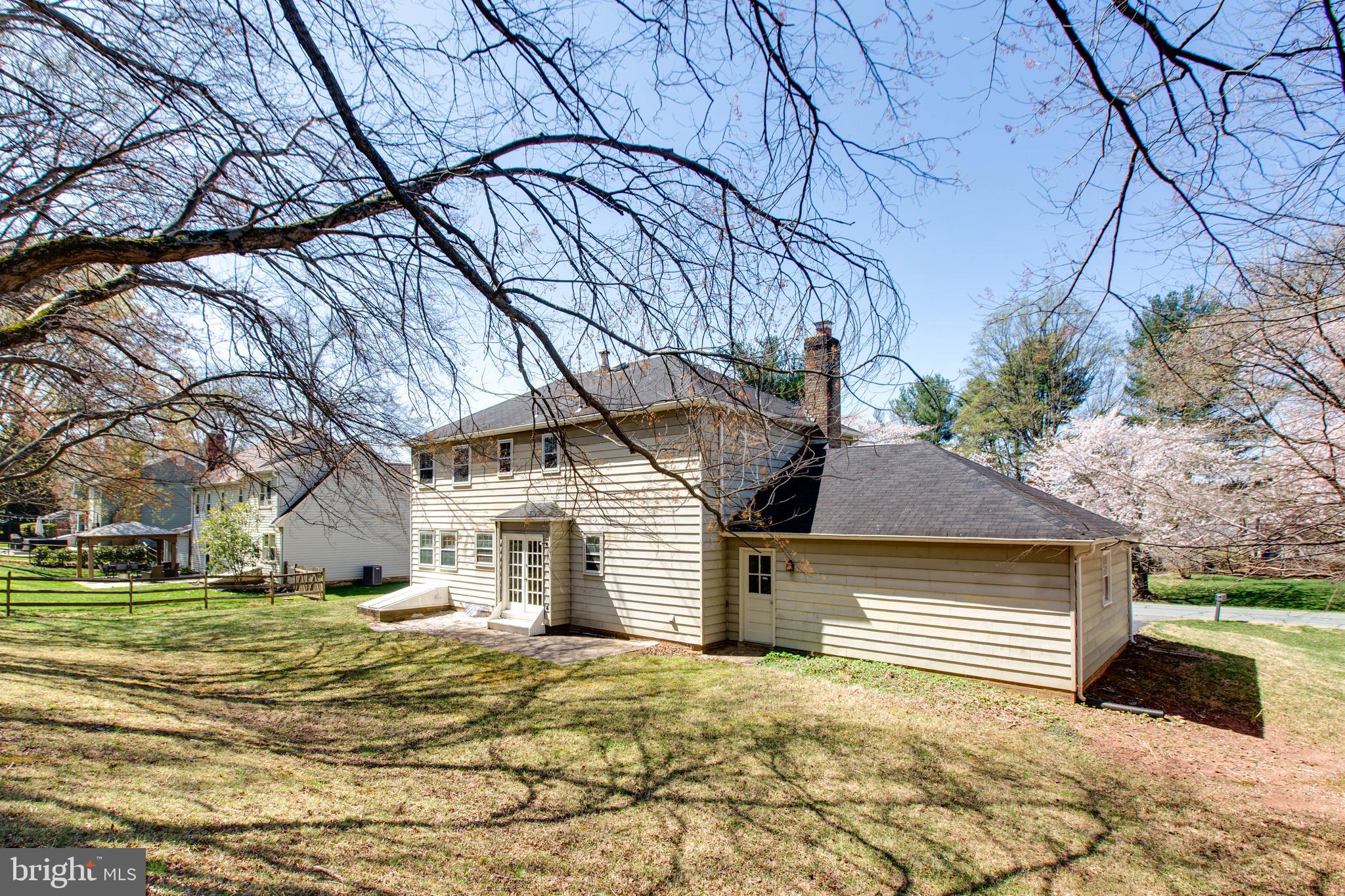 NORBECK ESTATES - Residential