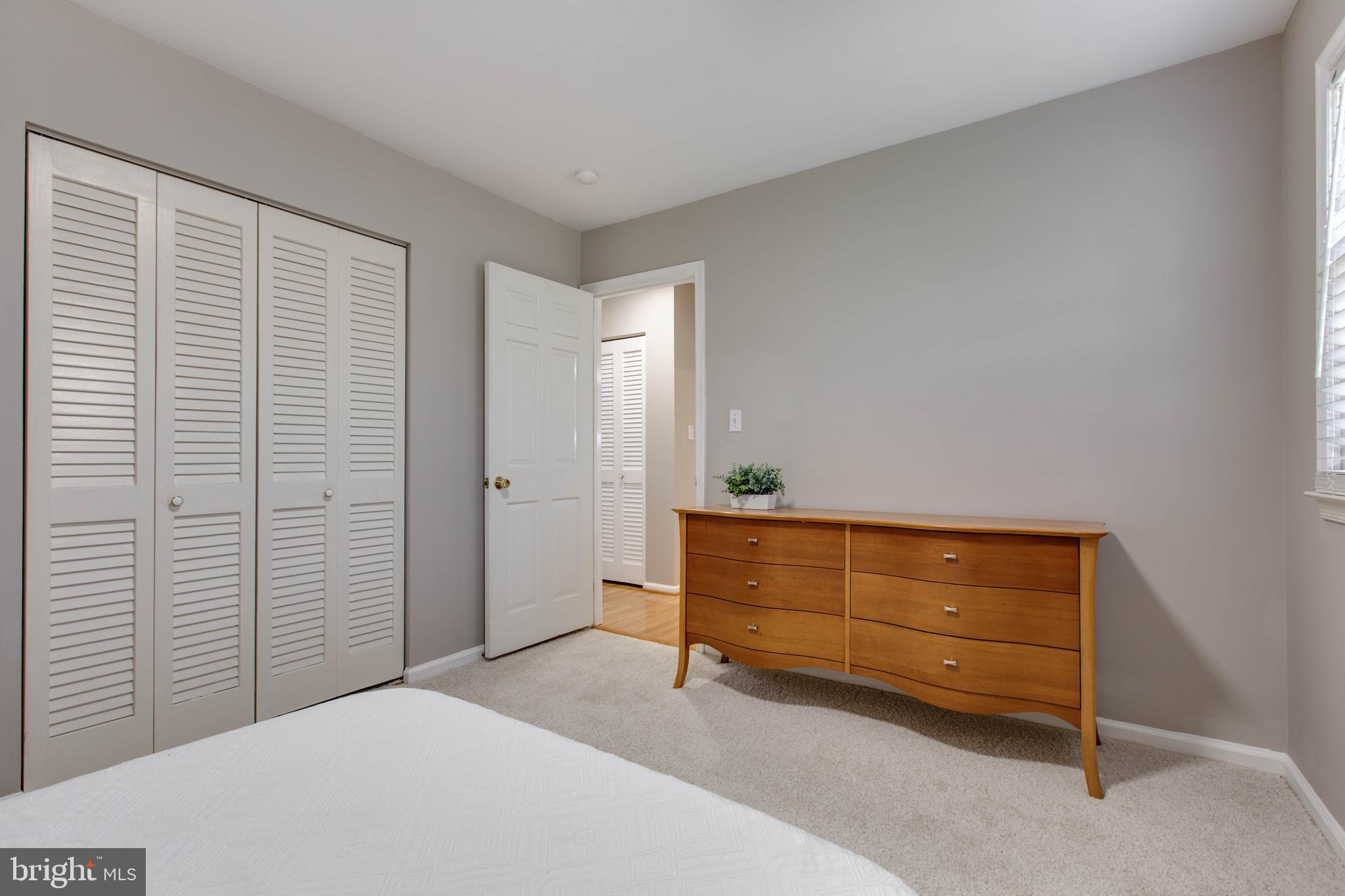 NORBECK ESTATES - Residential