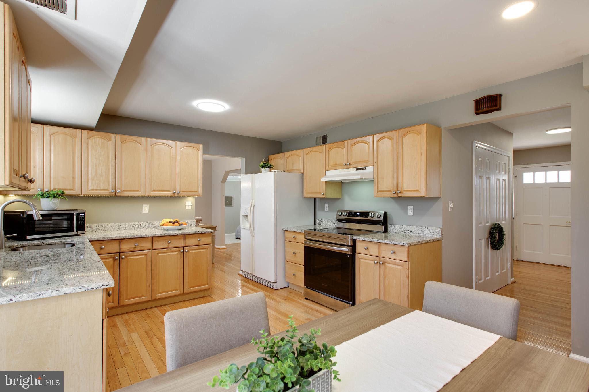 NORBECK ESTATES - Residential