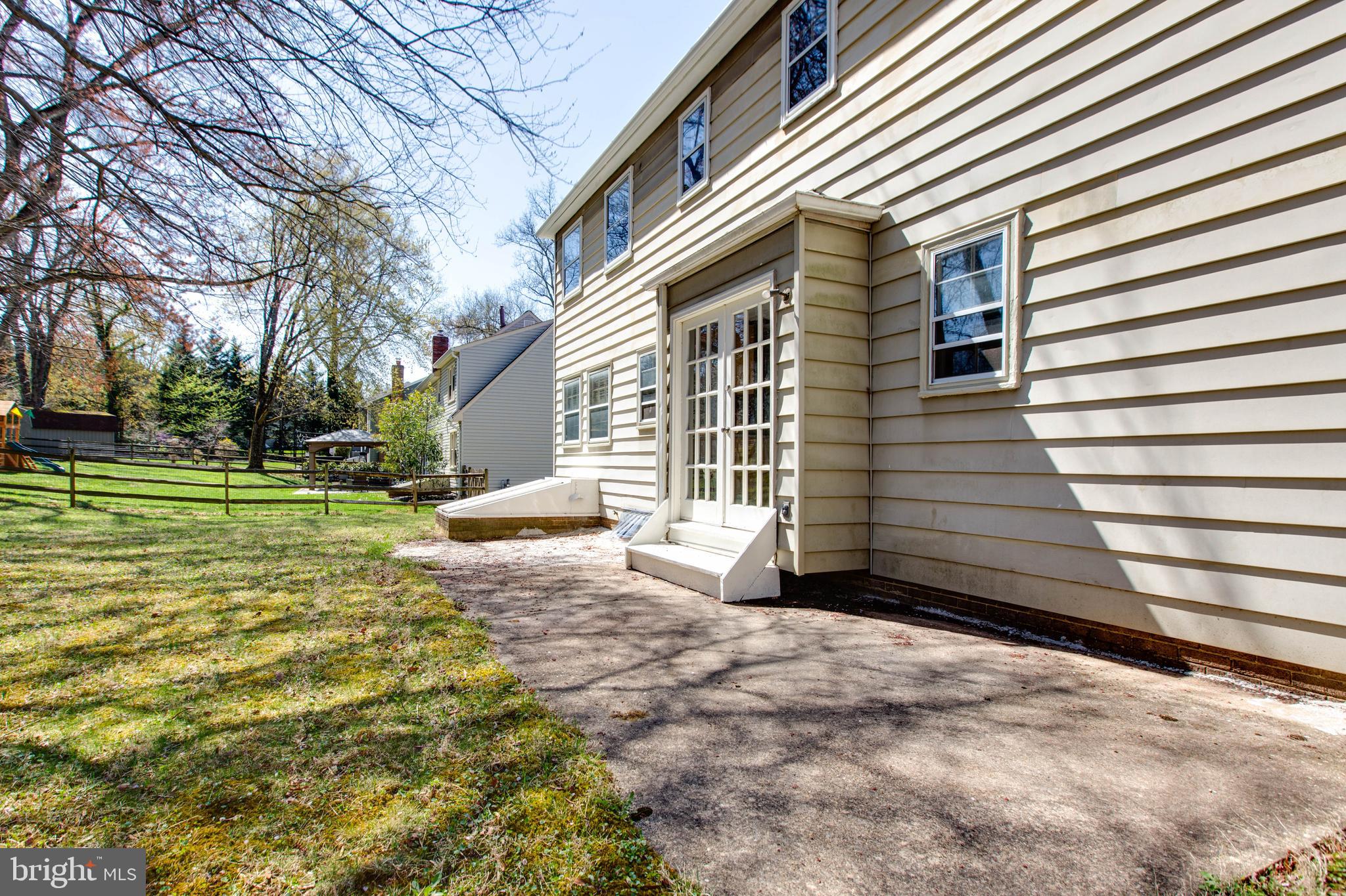 NORBECK ESTATES - Residential