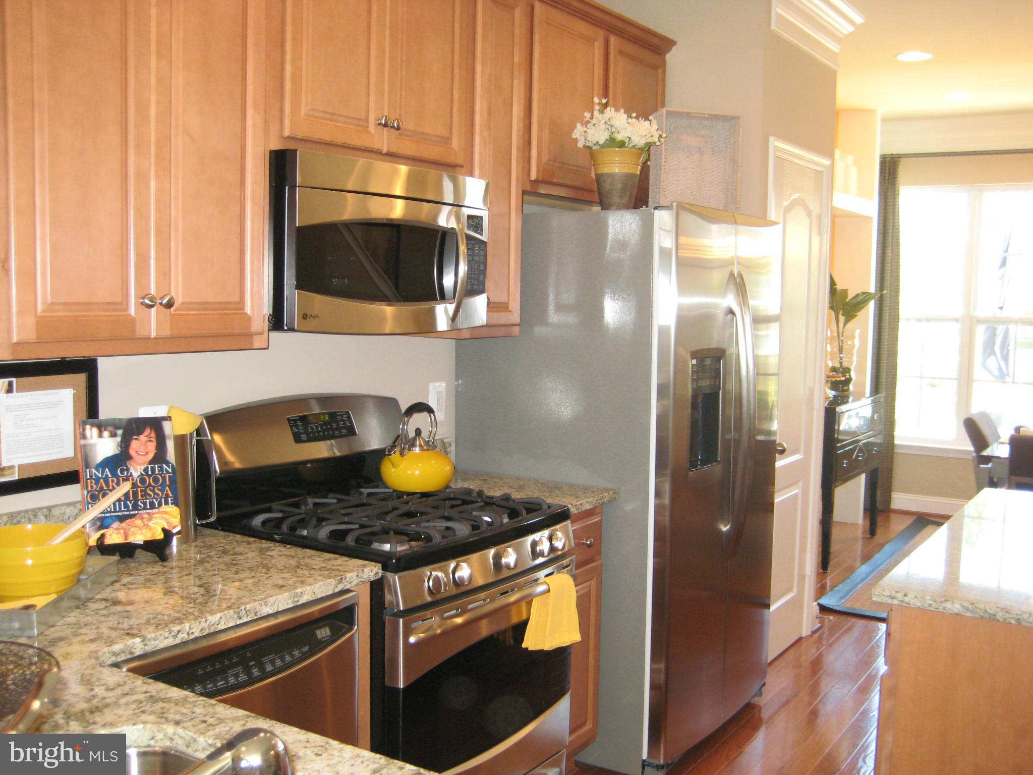 TRIANGLE HIGHLANDS CONDO - Residential Lease