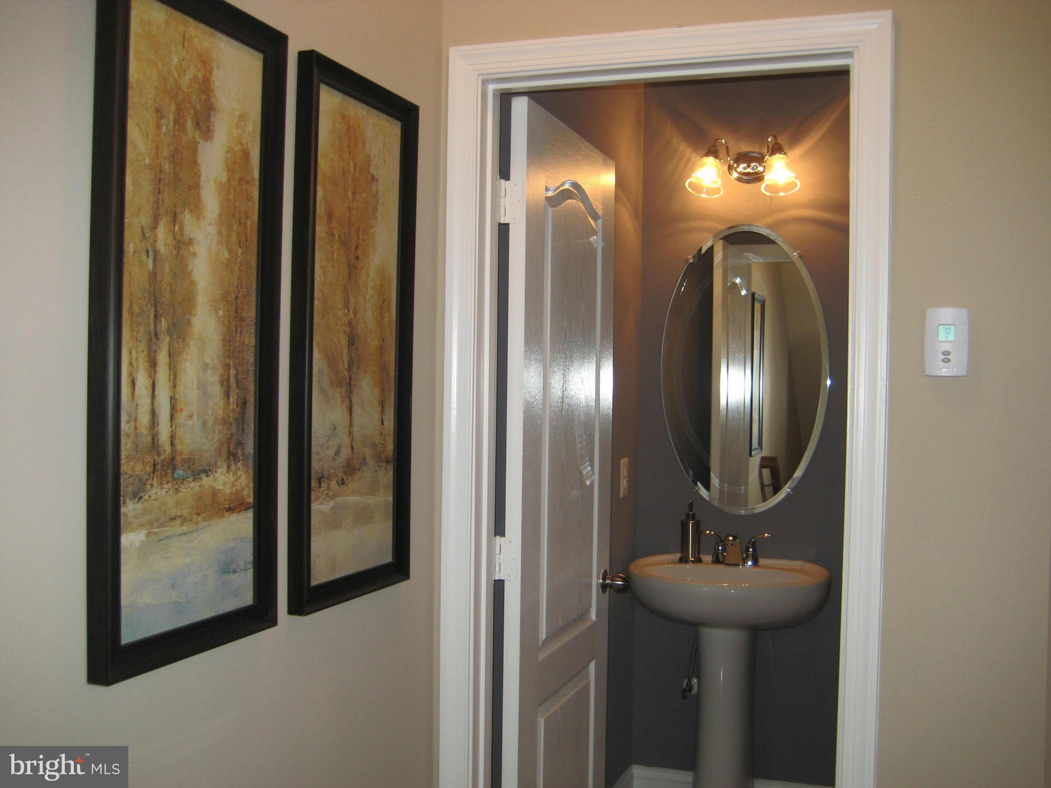 TRIANGLE HIGHLANDS CONDO - Residential Lease