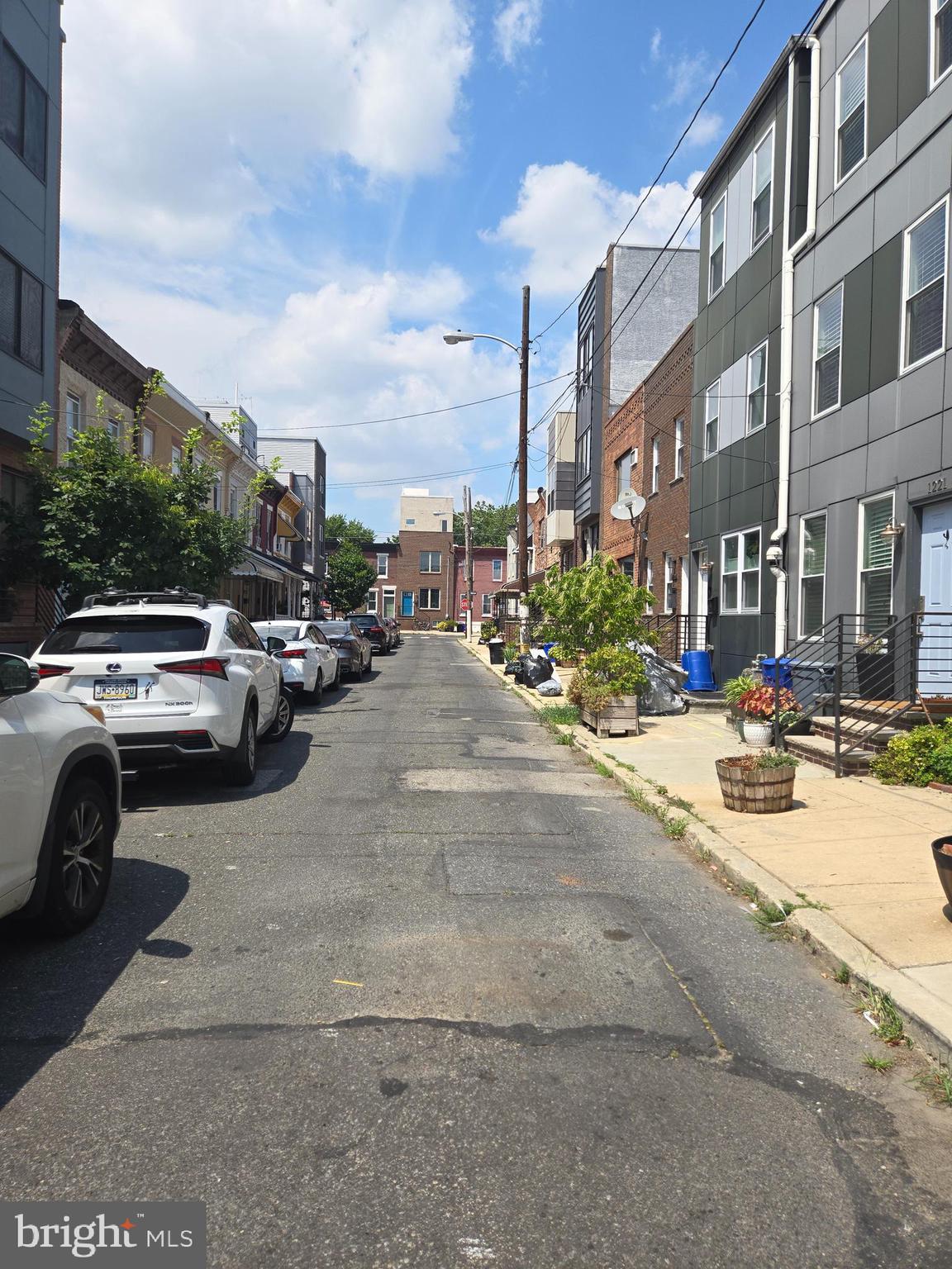 POINT BREEZE - Residential