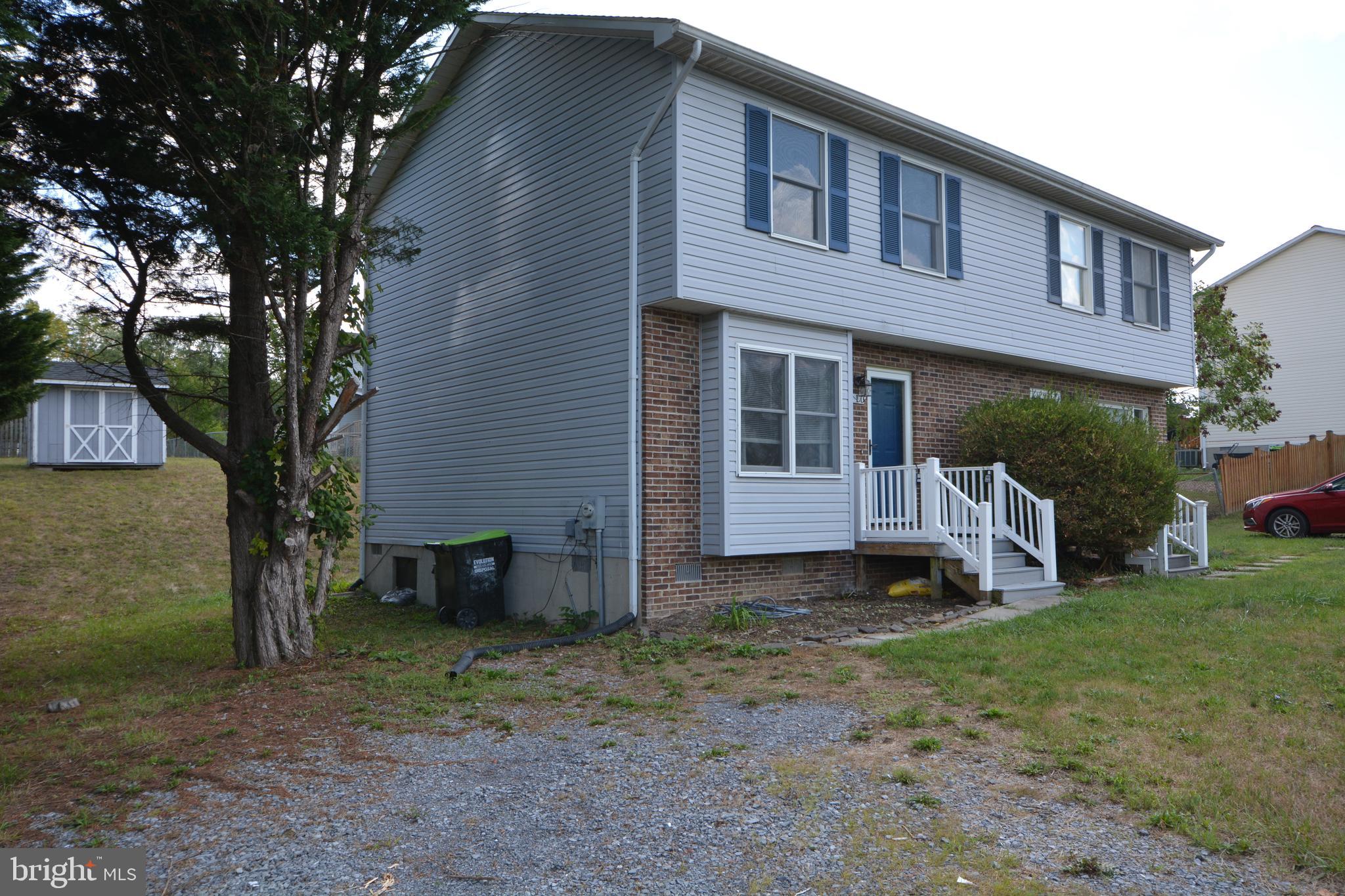 LAKESIDE - Residential