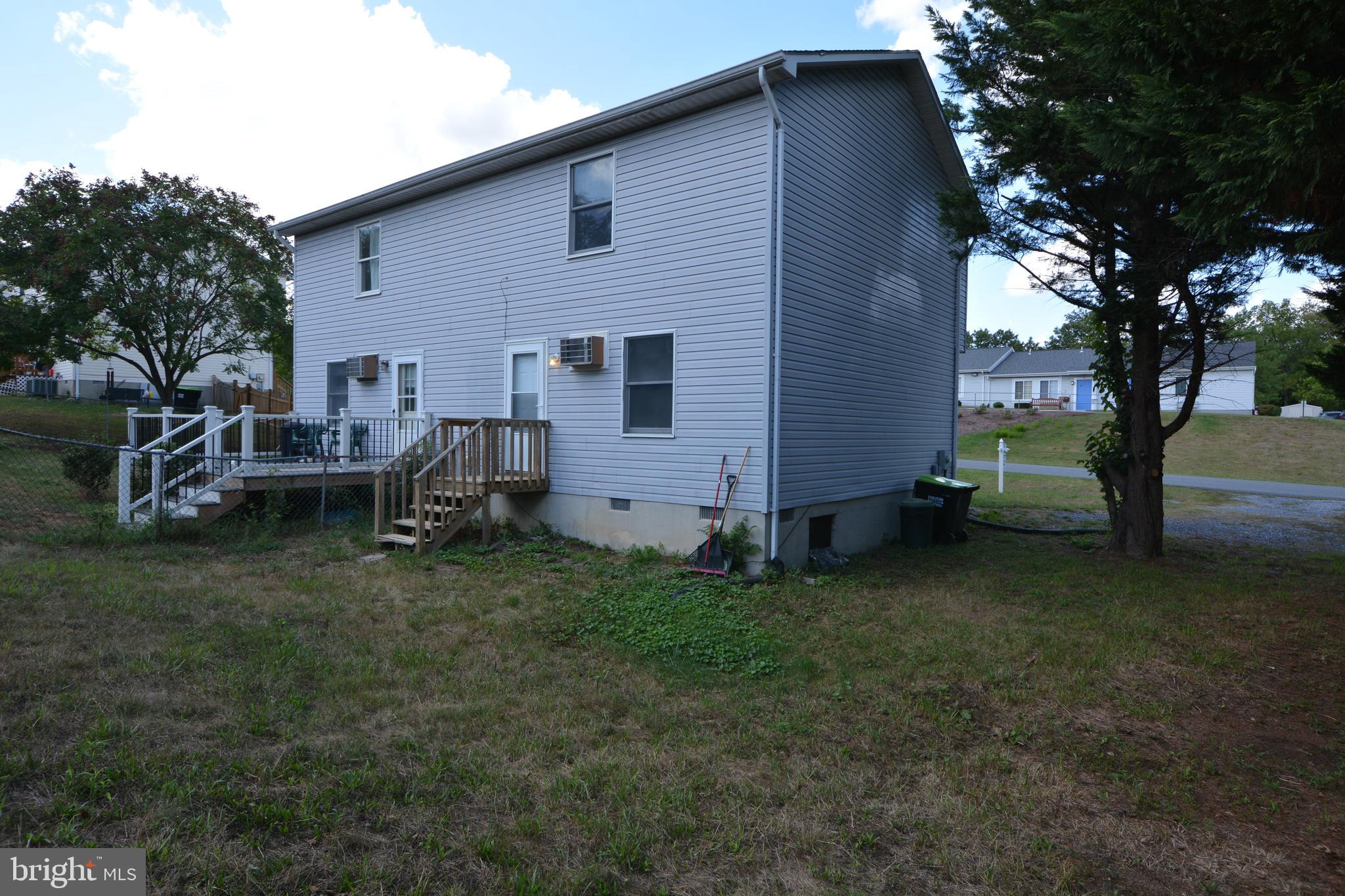 LAKESIDE - Residential