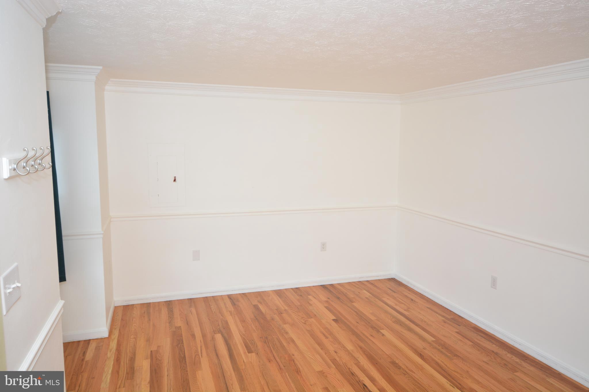 LAKESIDE - Residential