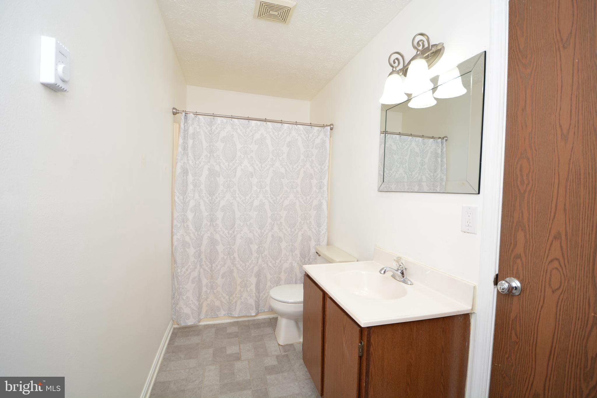 LAKESIDE - Residential