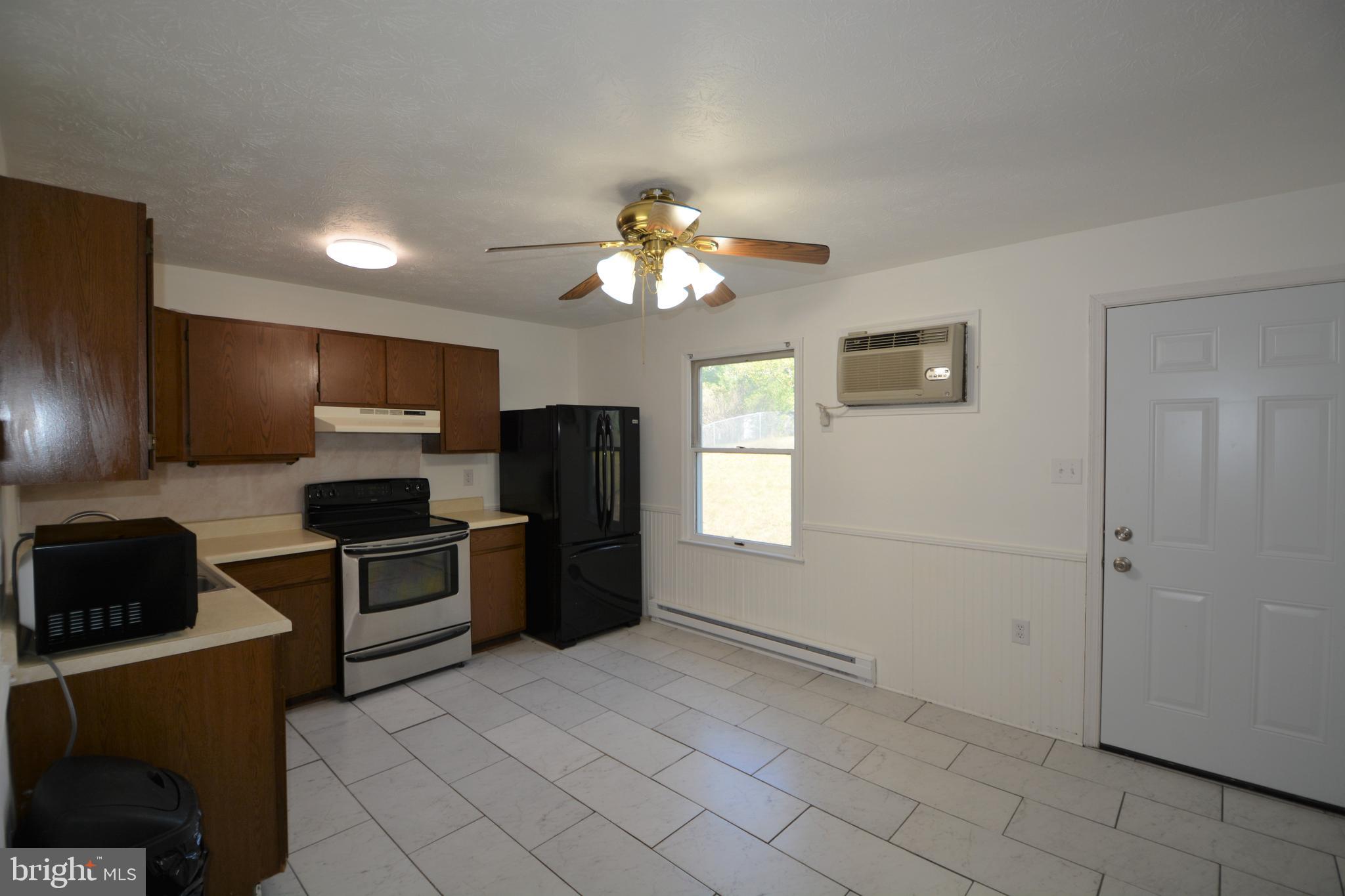 LAKESIDE - Residential