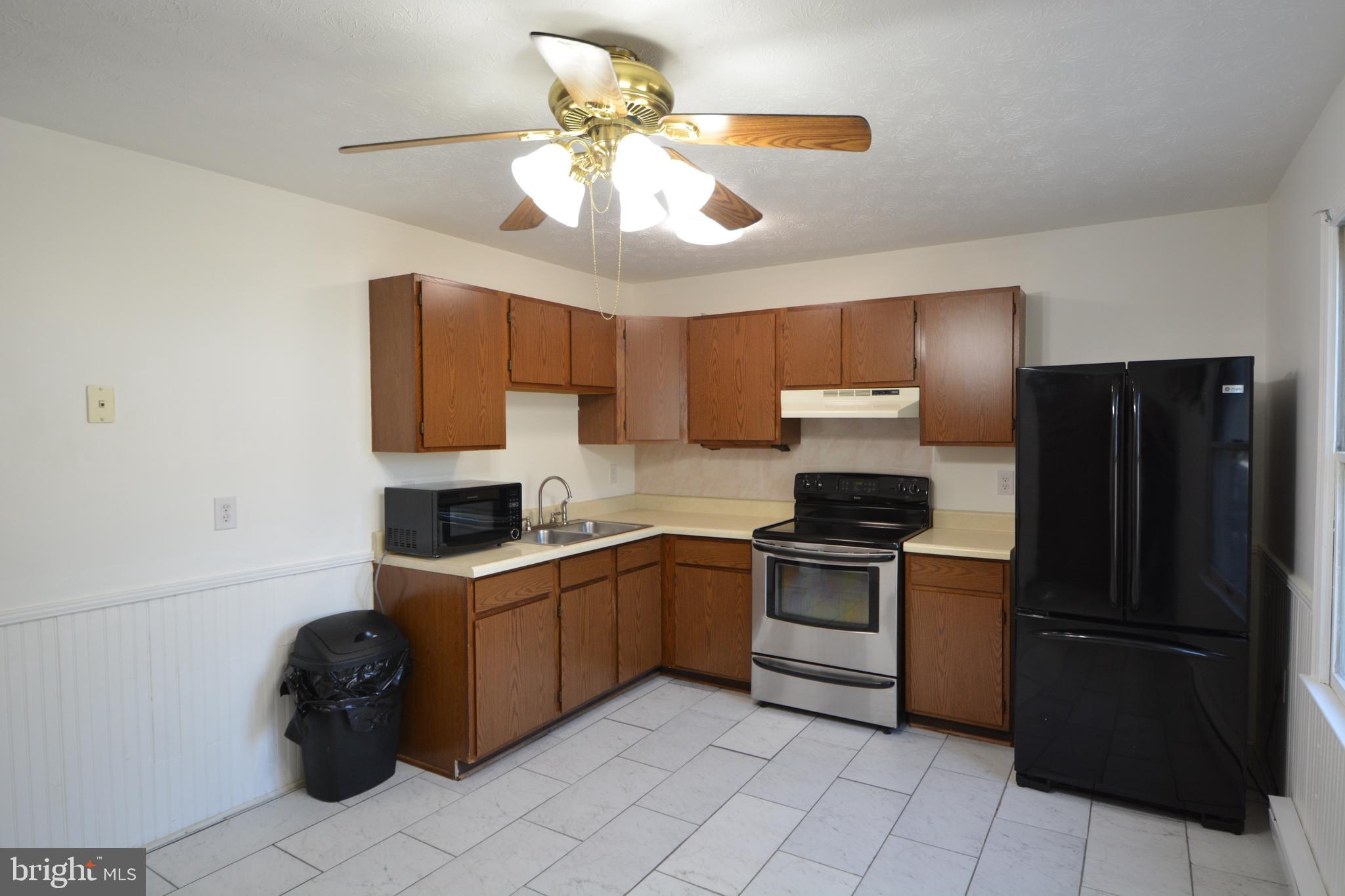 LAKESIDE - Residential