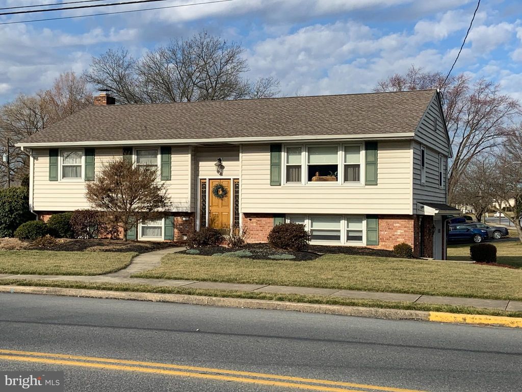 Photo of 210 E LANCASTER AVE, DENVER, PA 17517 (MLS # PALA2031038)