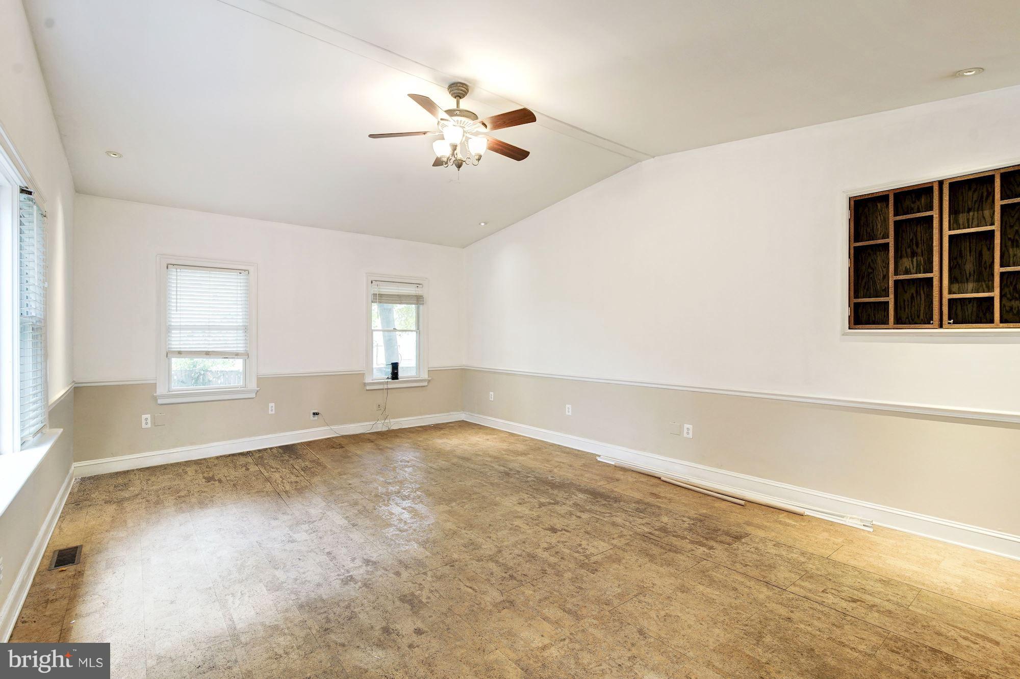 WEST VIENNA WOODS - Residential