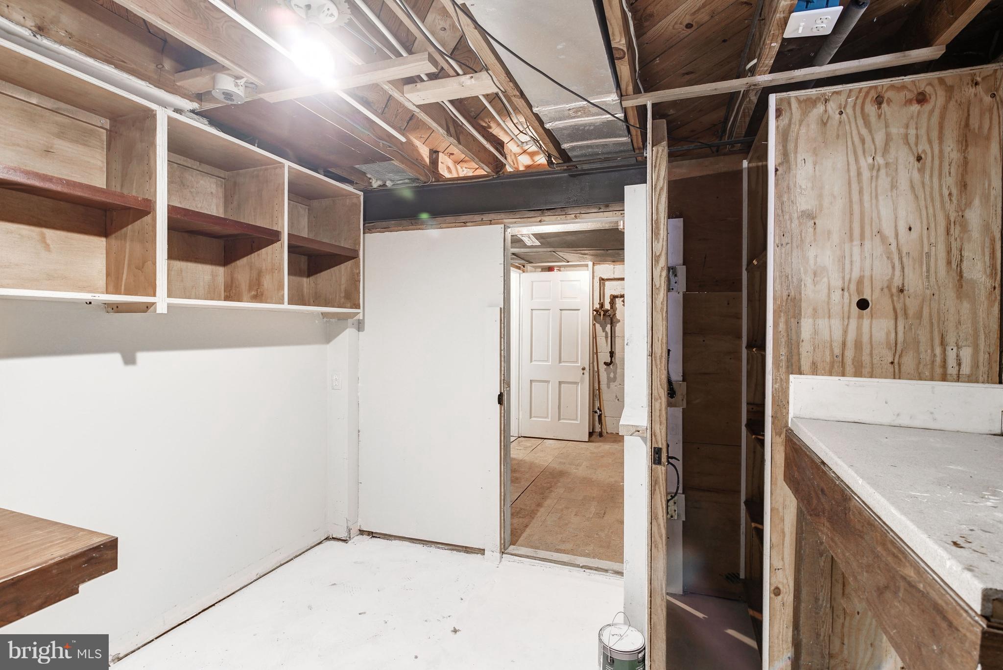 WEST VIENNA WOODS - Residential