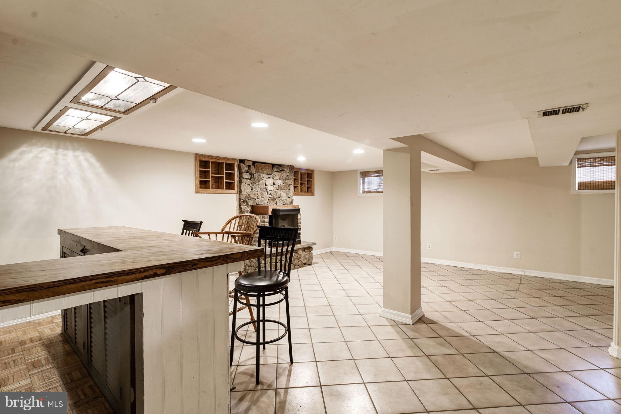 WEST VIENNA WOODS - Residential