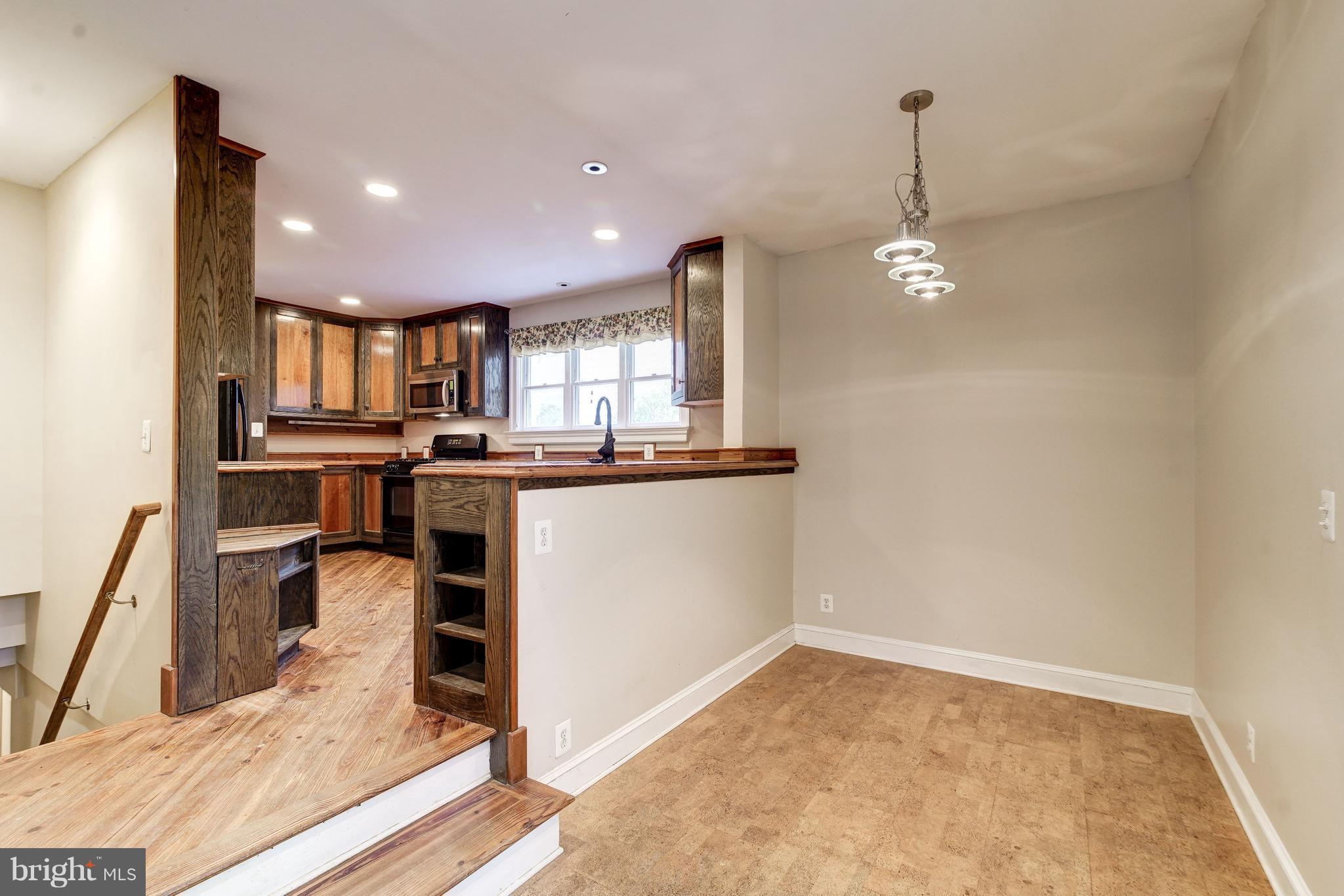 WEST VIENNA WOODS - Residential