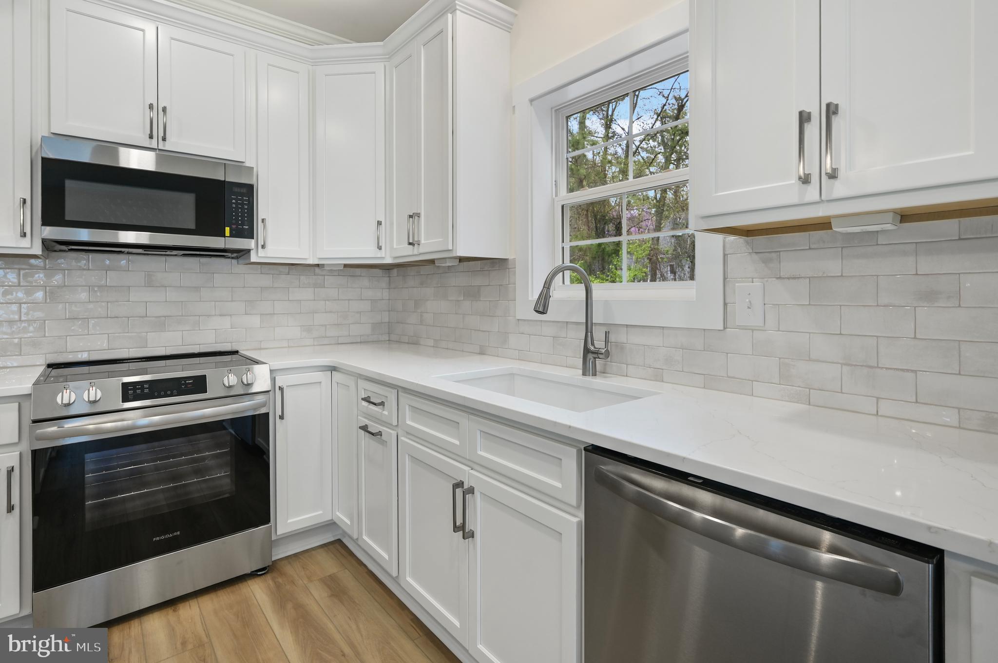 HOLLY HILL - Residential