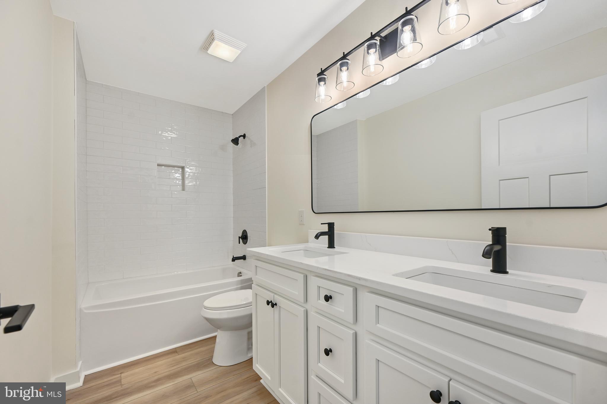 HOLLY HILL - Residential