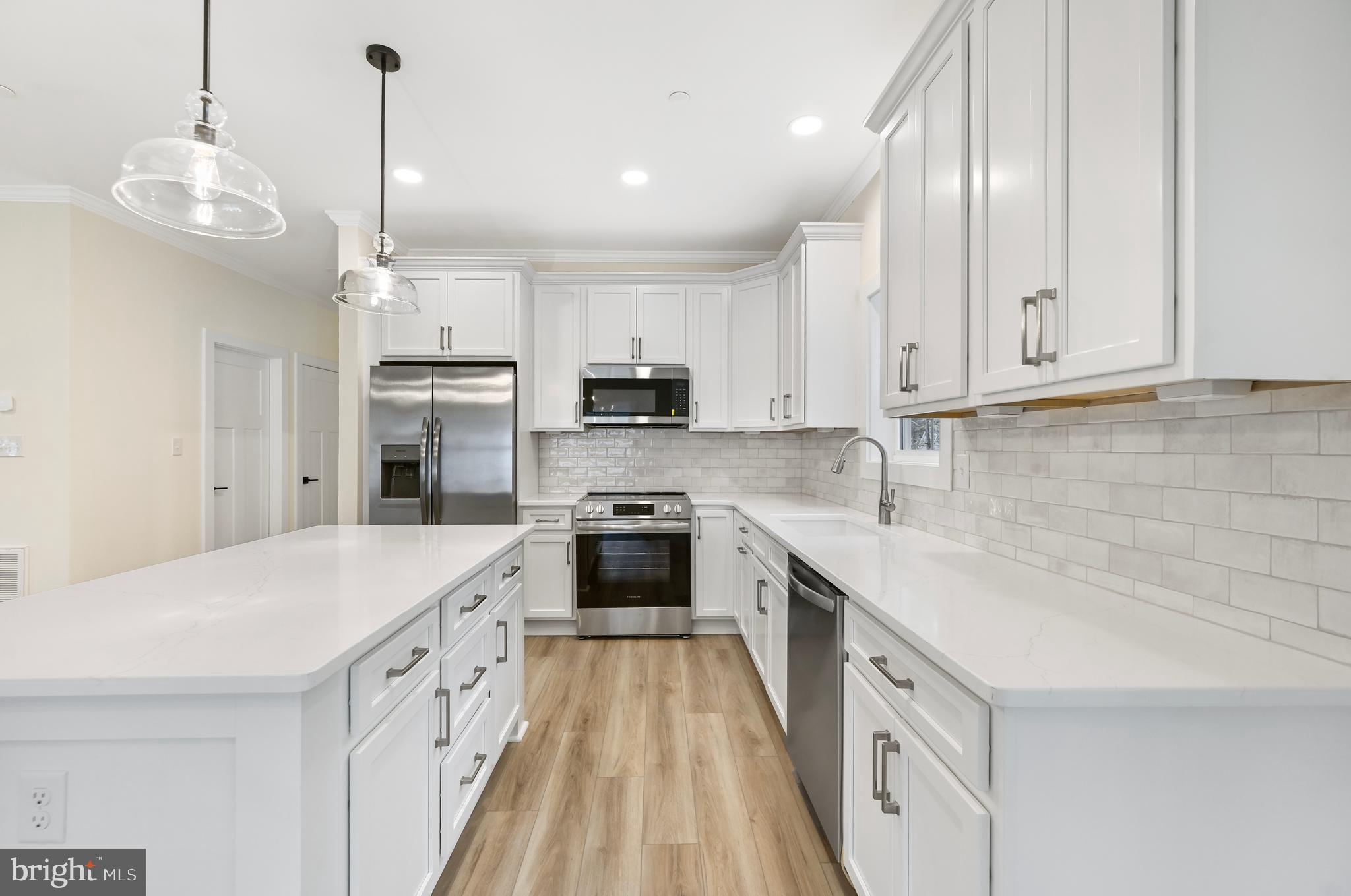 HOLLY HILL - Residential