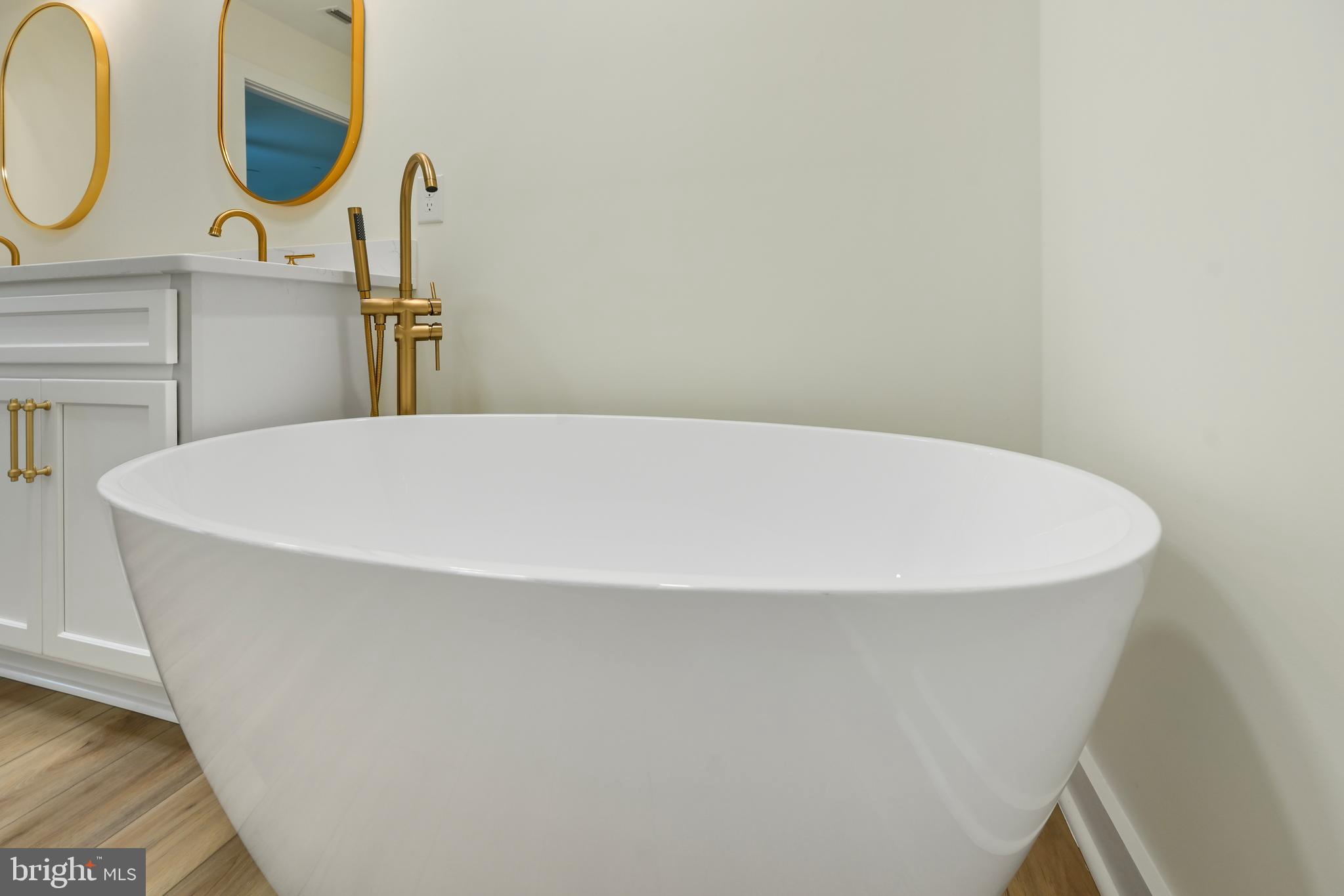 HOLLY HILL - Residential