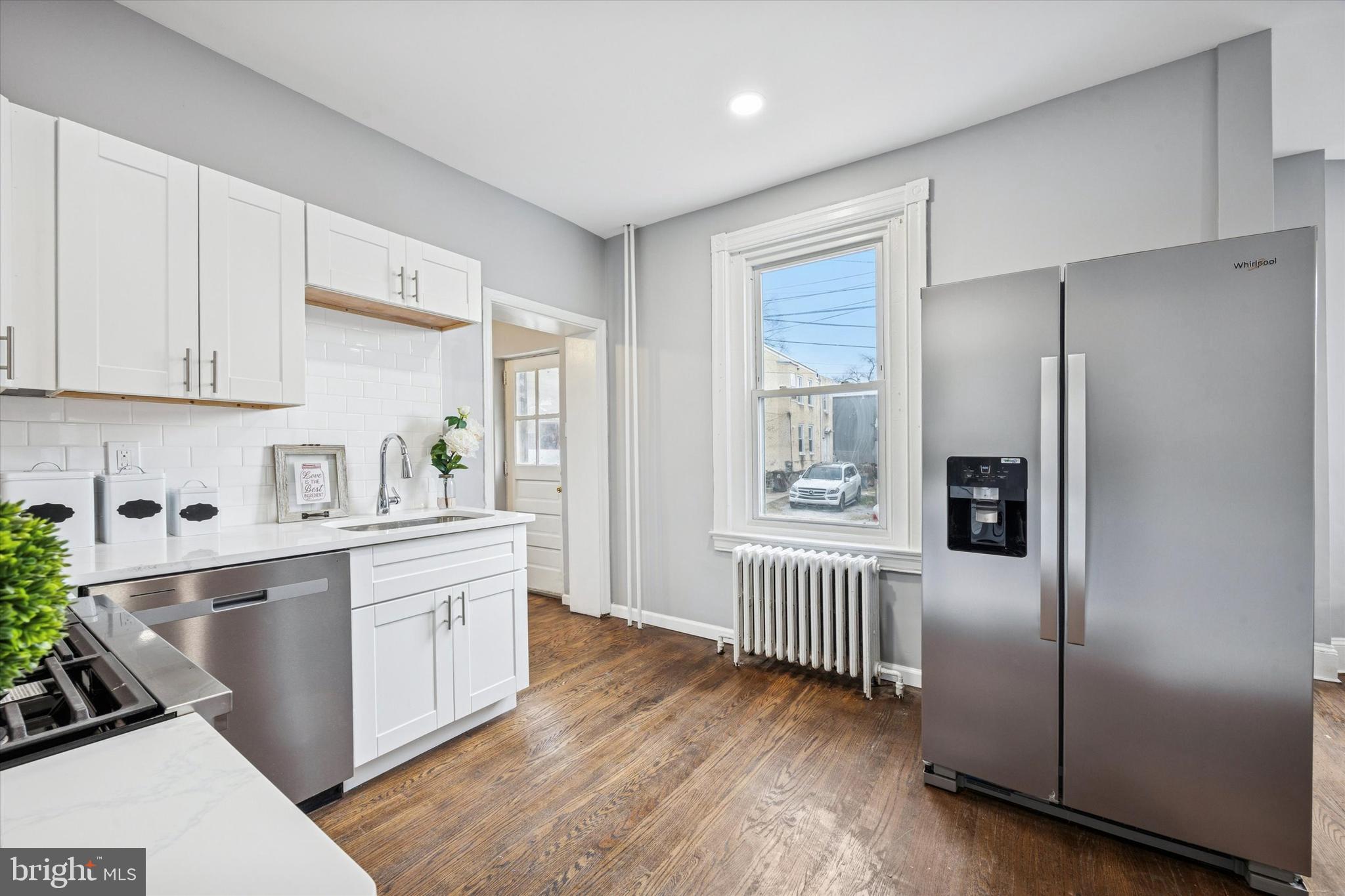 LANSDOWNE - Residential