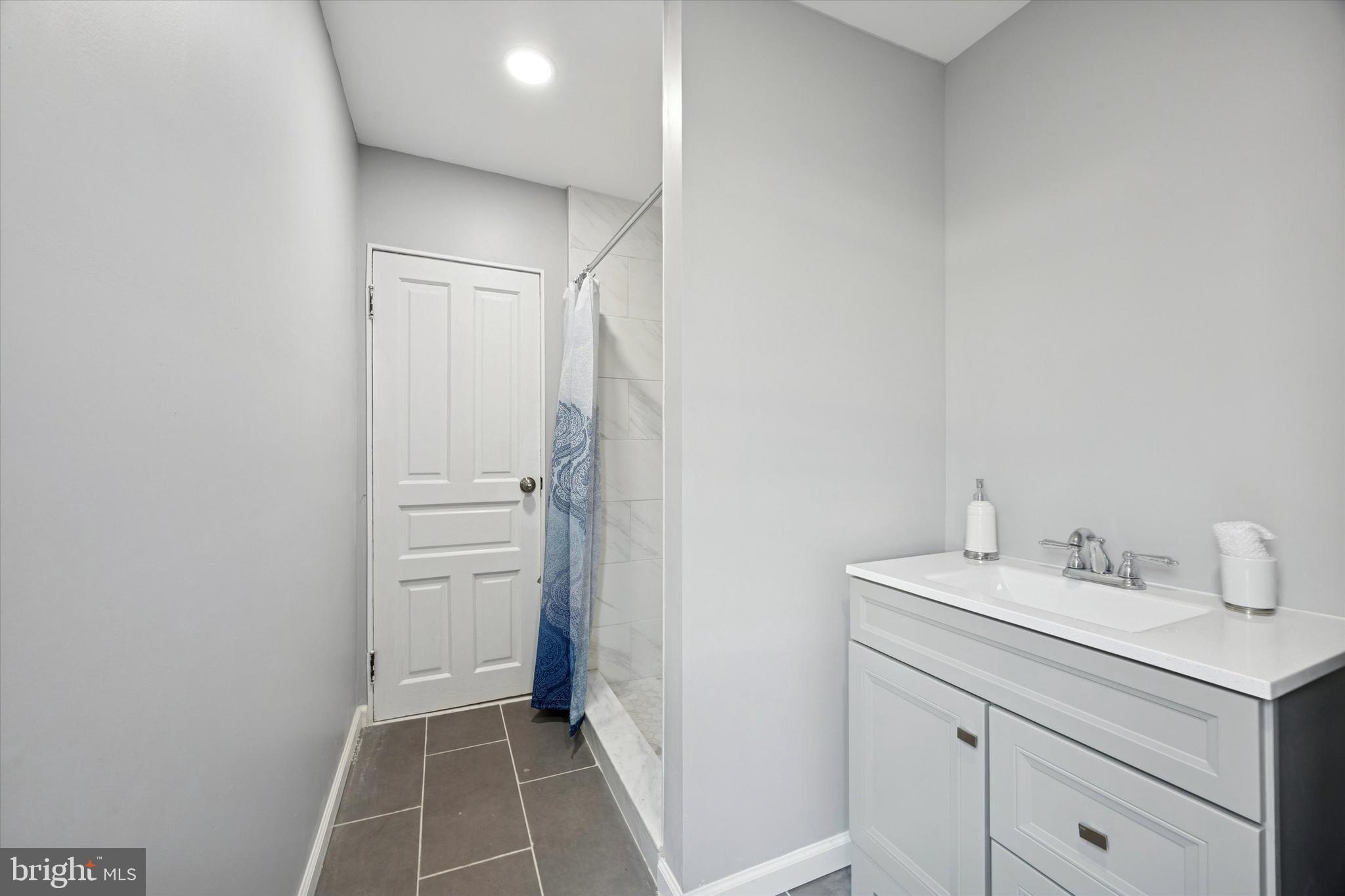 LANSDOWNE - Residential