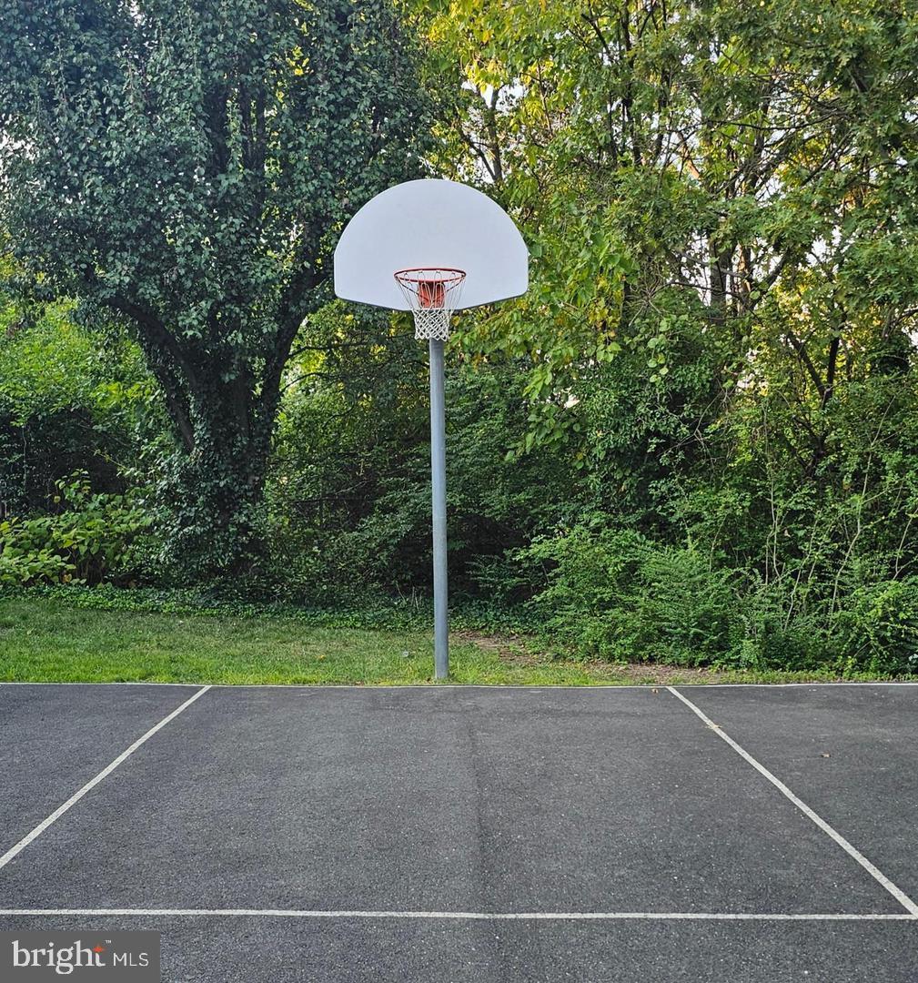 SKYLINE HOMES - Residential Lease