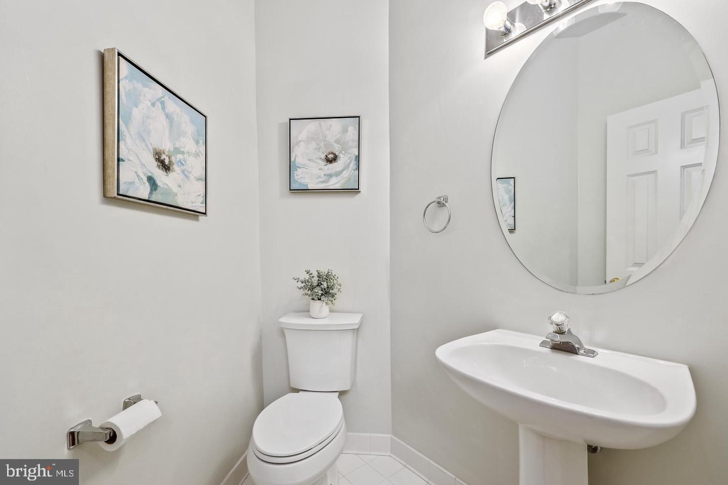 SKYLINE HOMES - Residential Lease