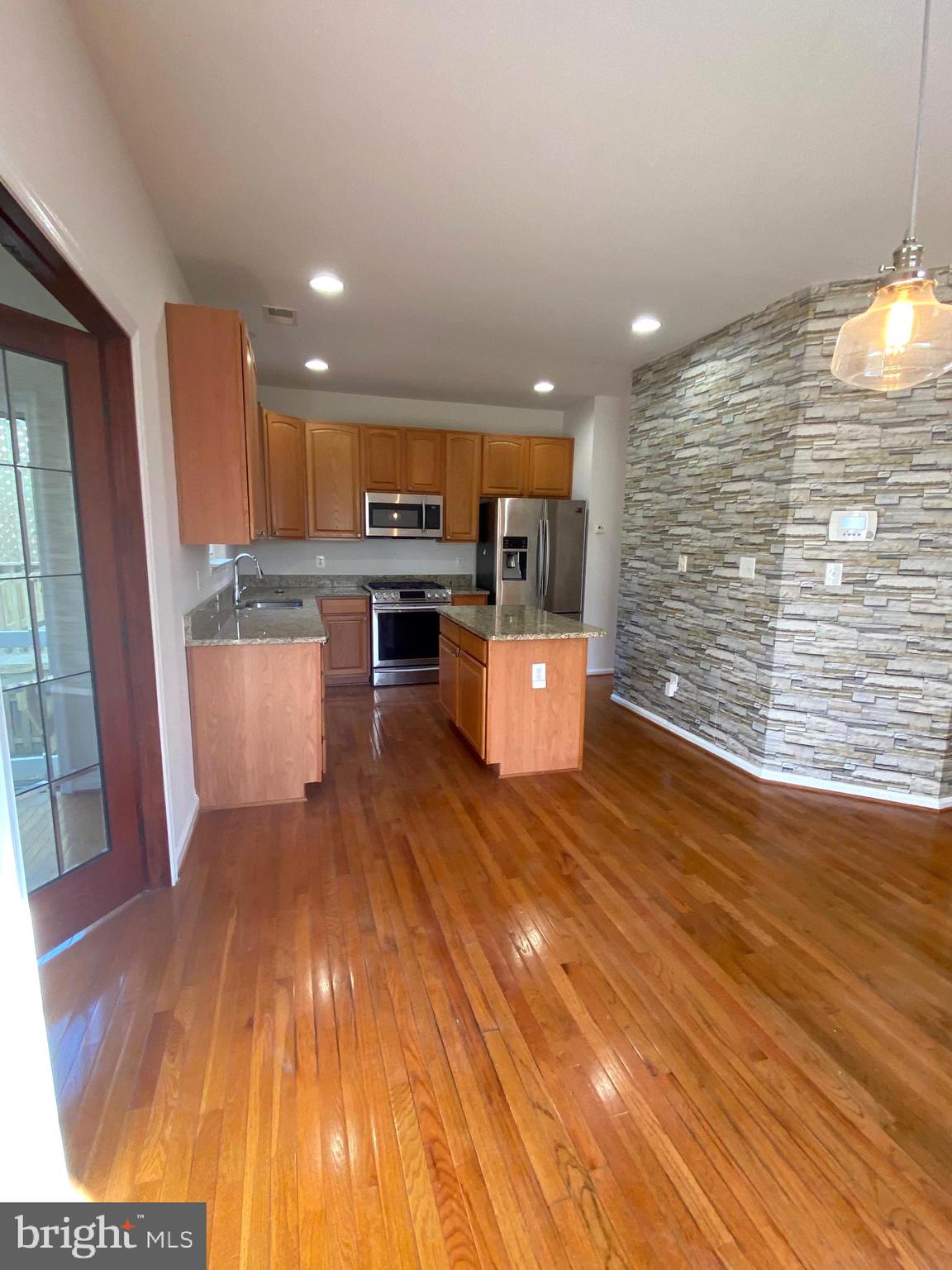 INDEPENDENCE - Residential