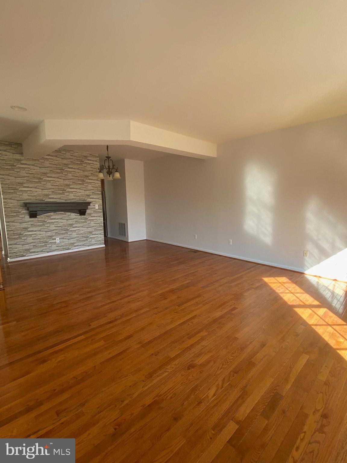 INDEPENDENCE - Residential