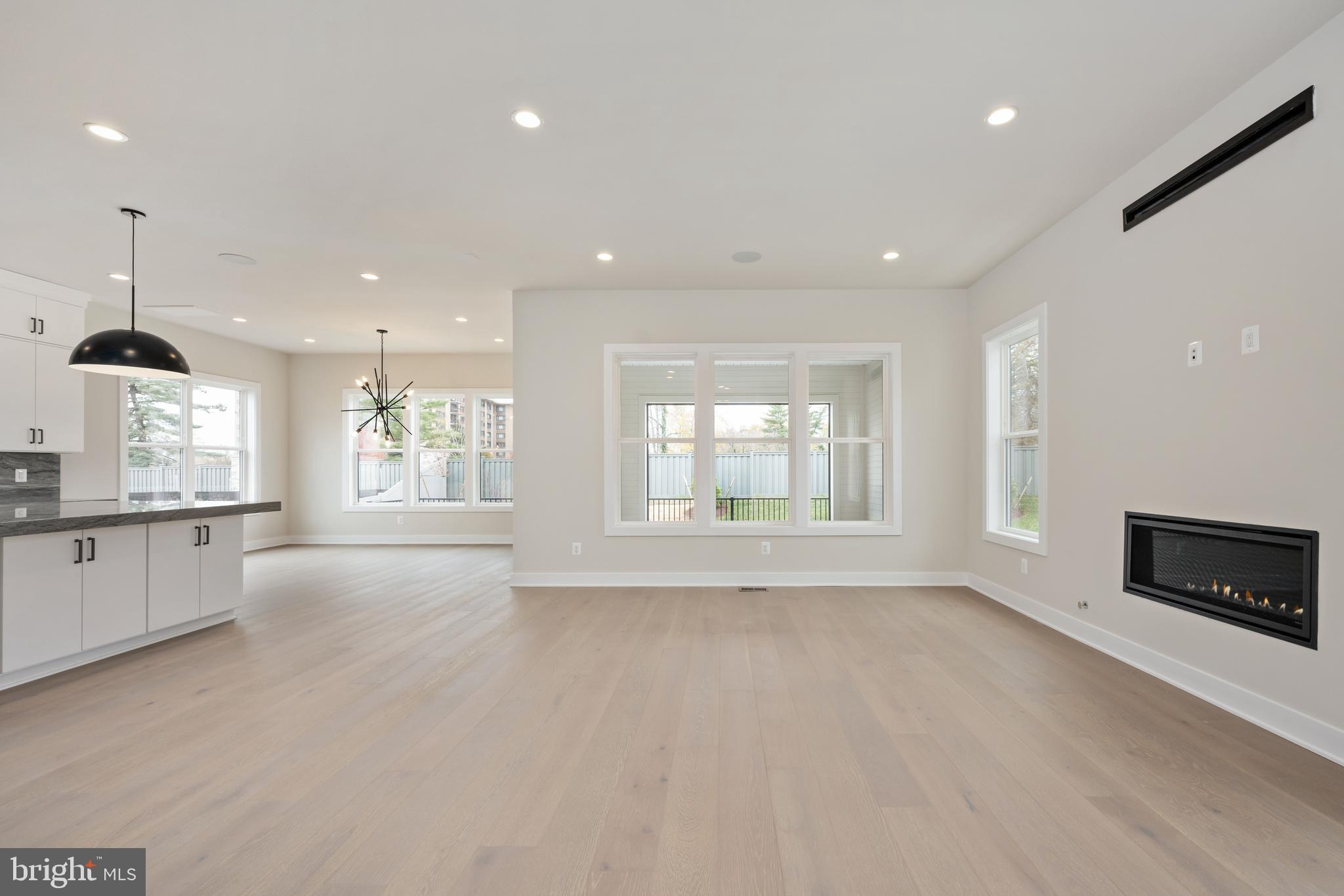 THE GROVE AT DOMINION HILLS - Residential