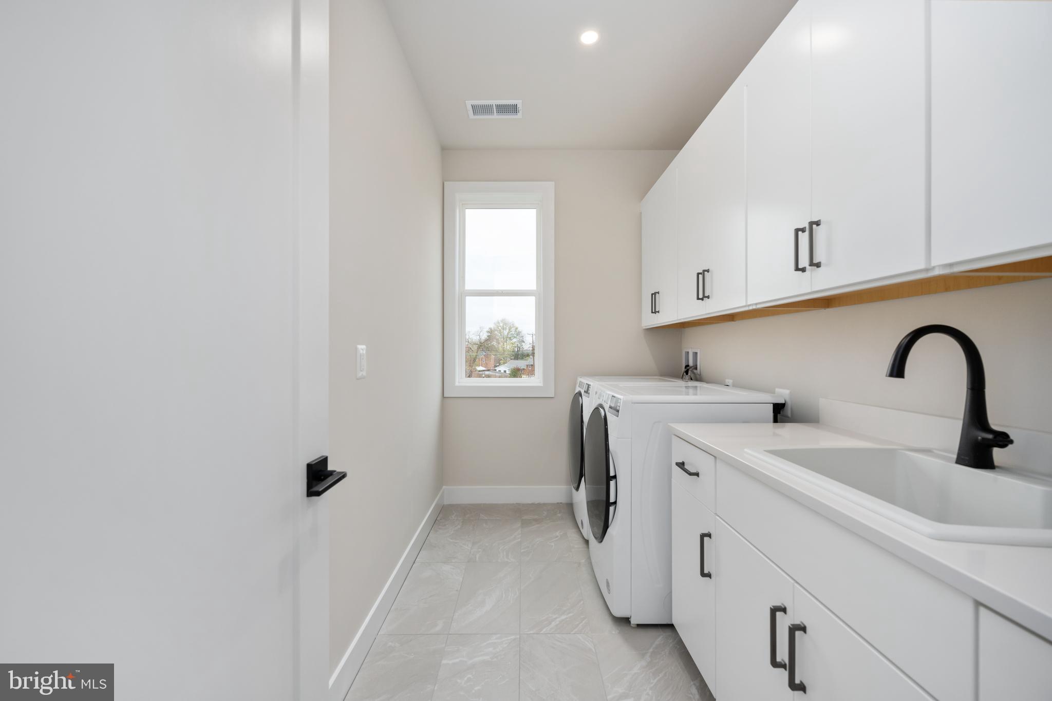 THE GROVE AT DOMINION HILLS - Residential