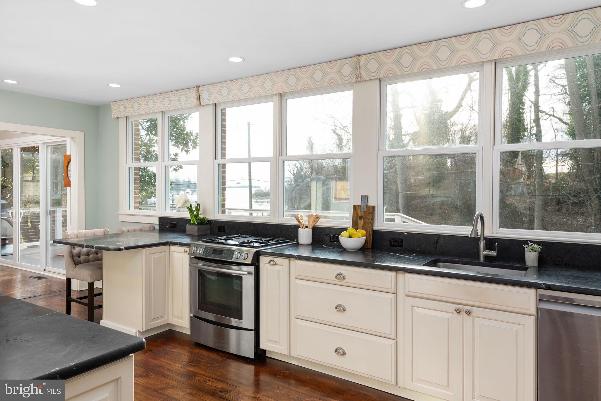 PROVIDENCE - Residential