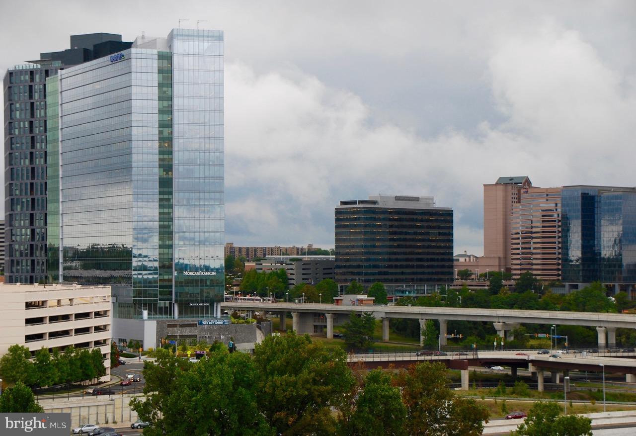 REGENCY AT MCLEAN - Residential Lease