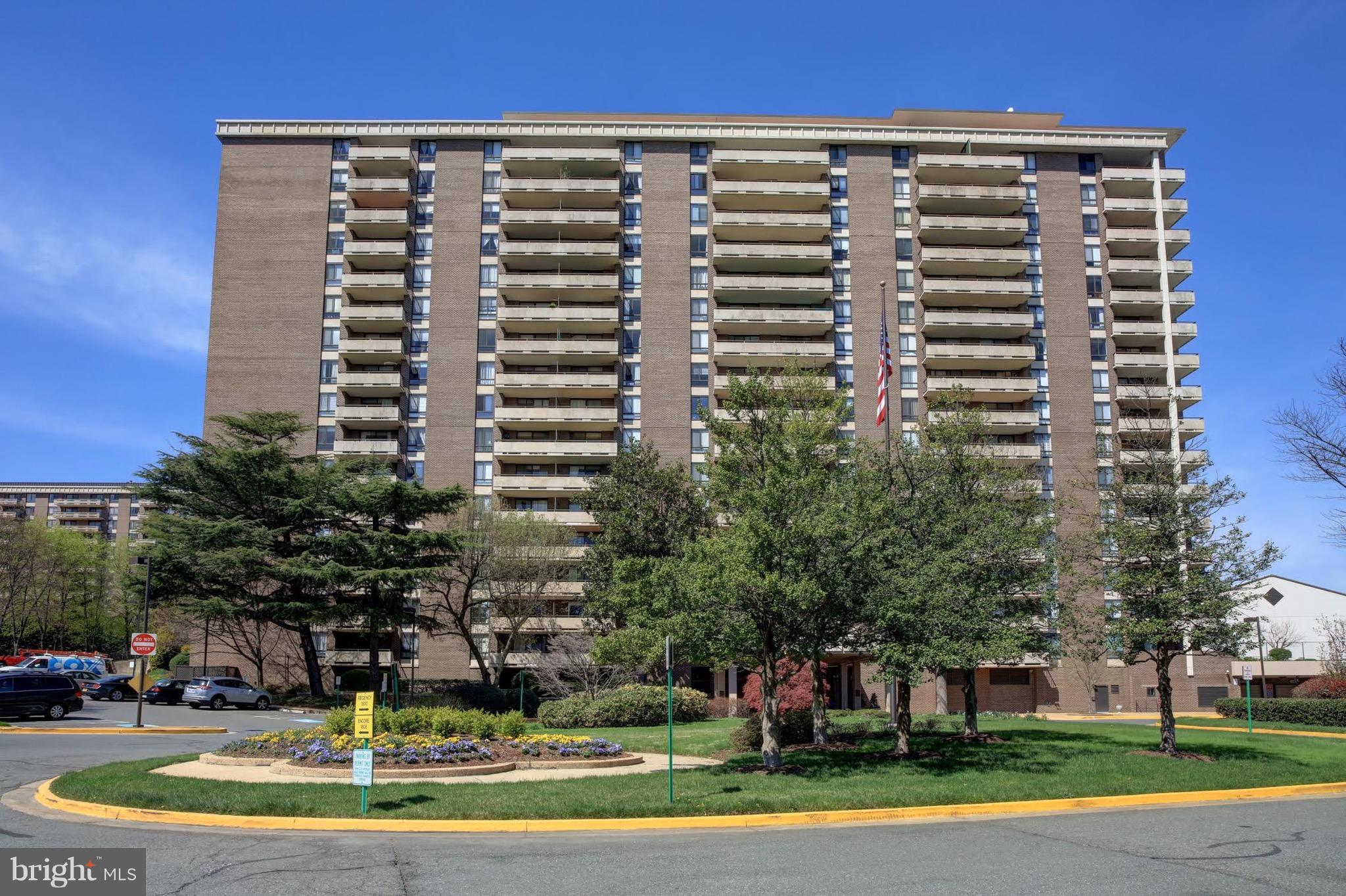 REGENCY AT MCLEAN - Residential Lease